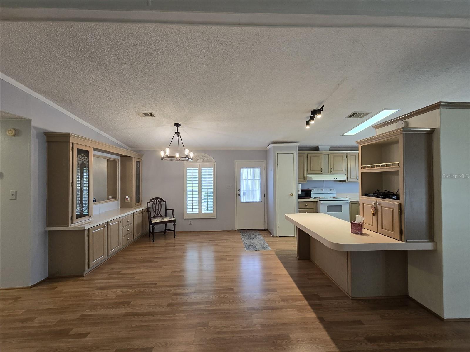 Image 25 of 29 For 4122 Greenbluff Road 821