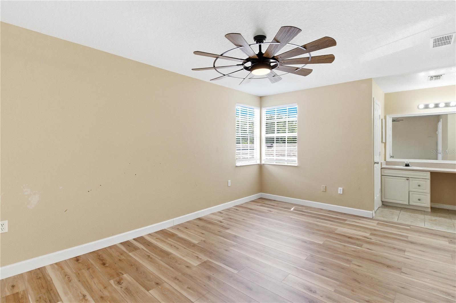 Image 15 of 23 For 623 Coconut Palm Way 0