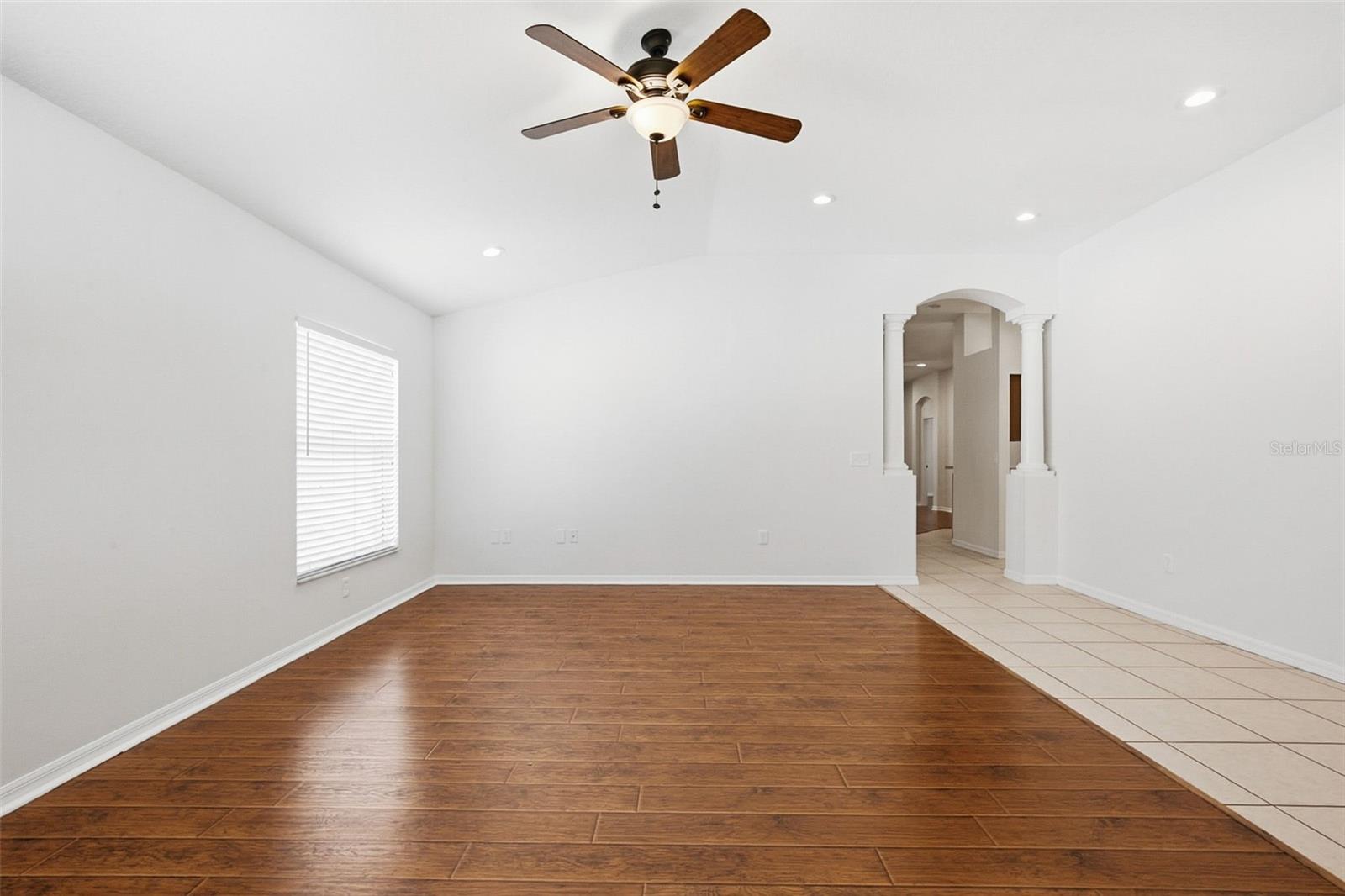 Image 11 of 43 For 15511 Montilla Loop