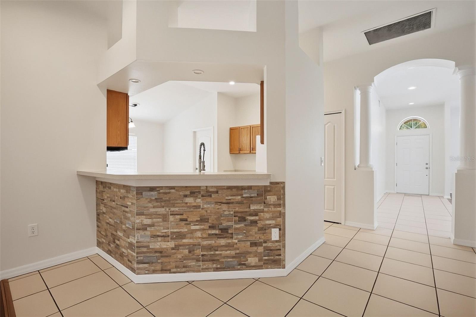 Image 16 of 43 For 15511 Montilla Loop