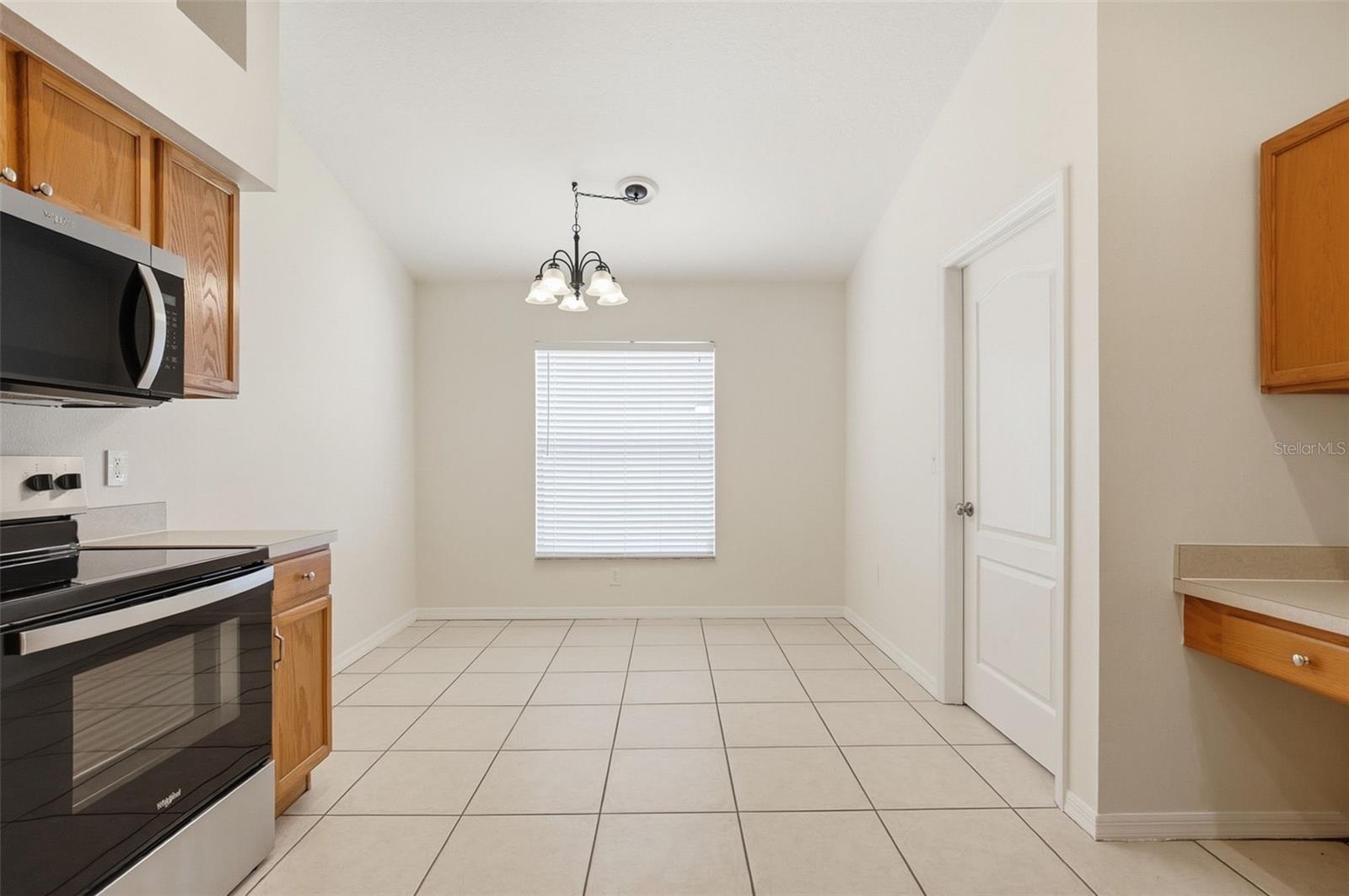 Image 17 of 43 For 15511 Montilla Loop