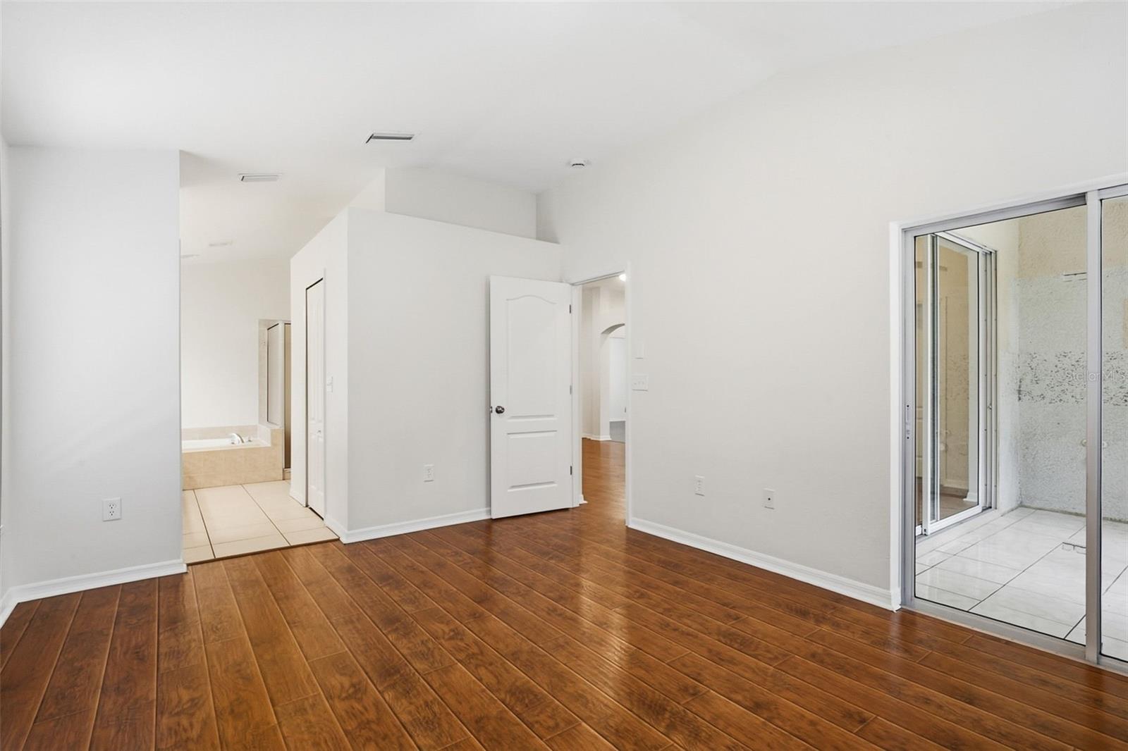 Image 23 of 43 For 15511 Montilla Loop