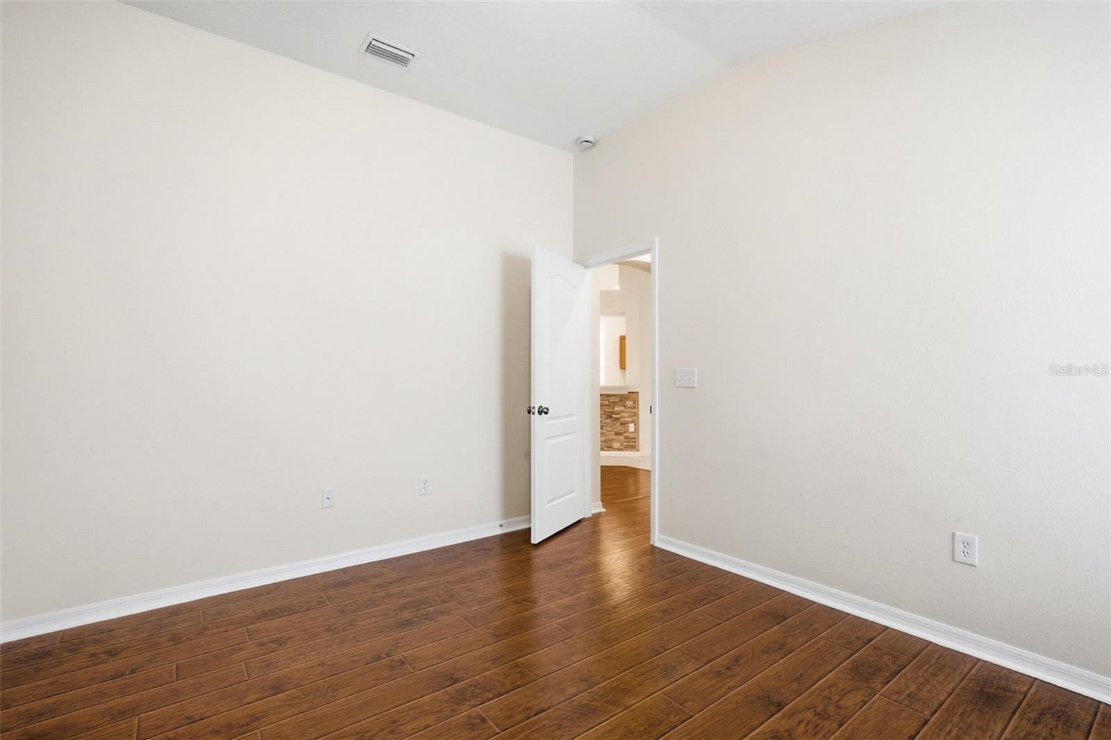 Image 30 of 43 For 15511 Montilla Loop