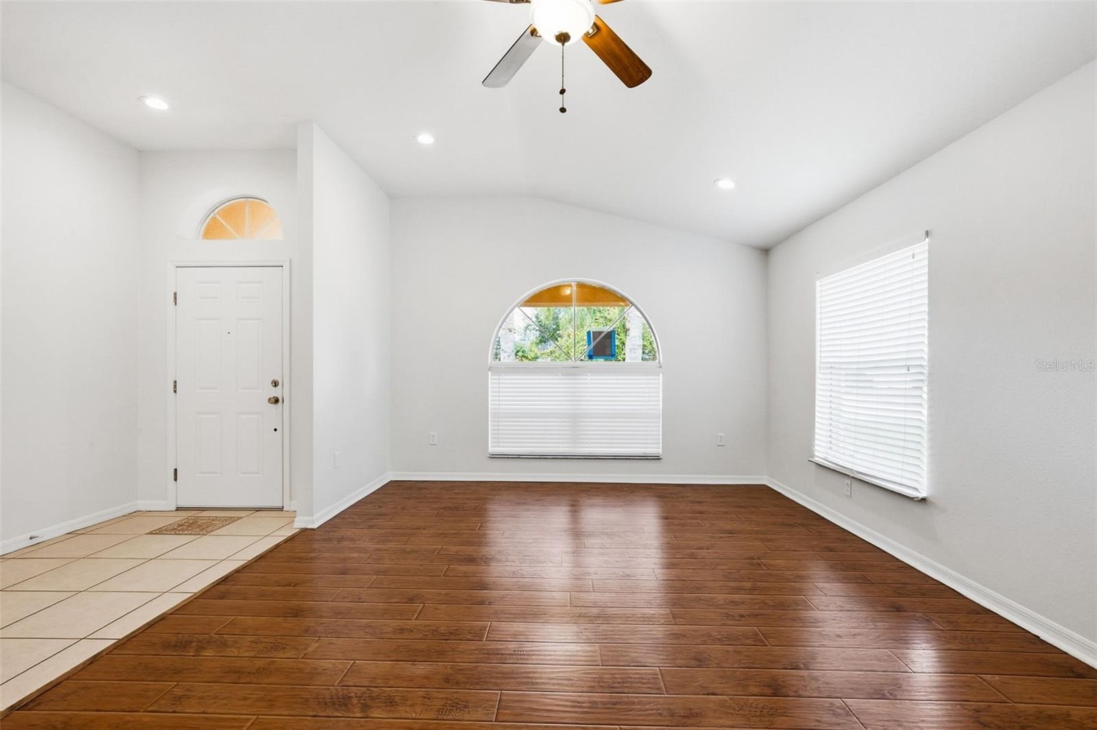 Image 7 of 43 For 15511 Montilla Loop