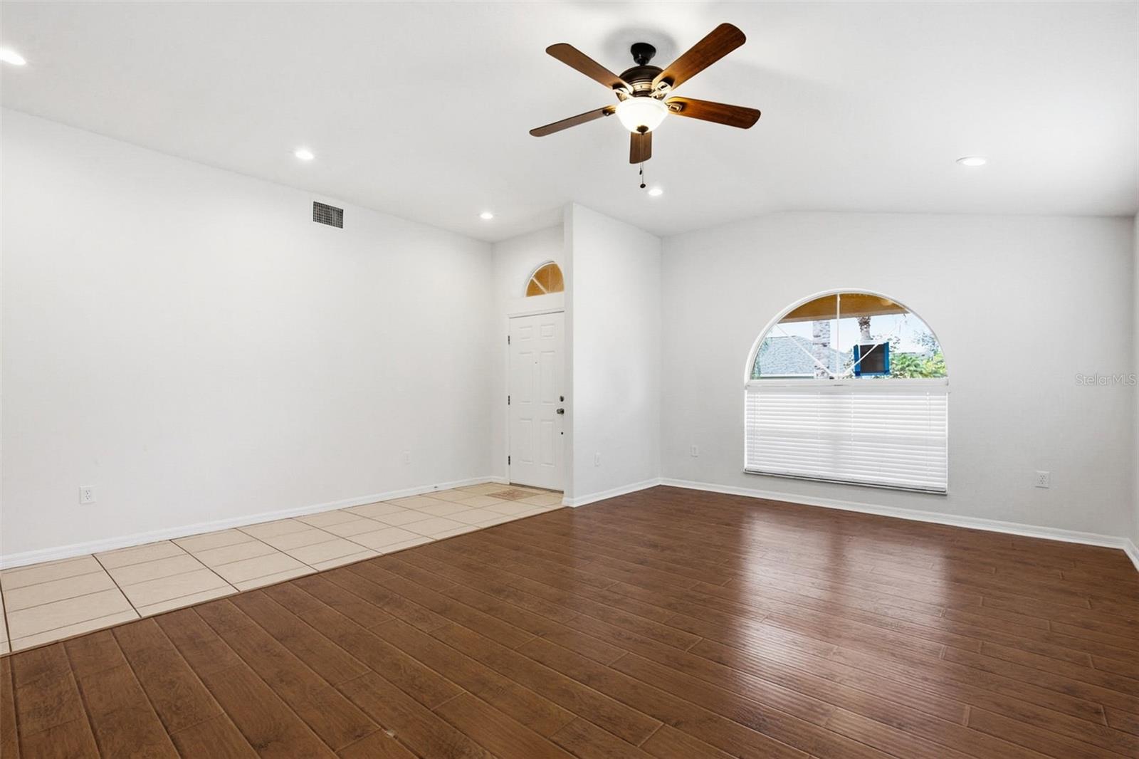 Image 8 of 43 For 15511 Montilla Loop