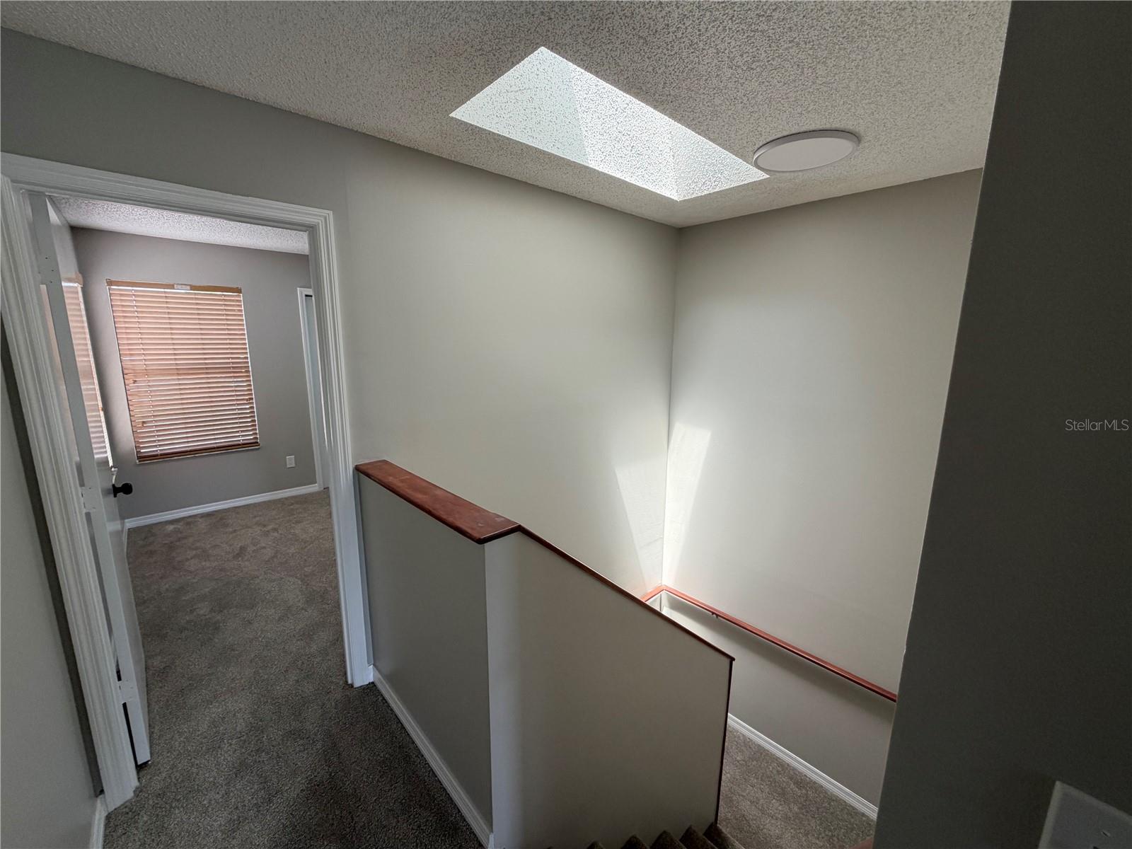 Image 30 of 41 For 50 Lakepointe Circle