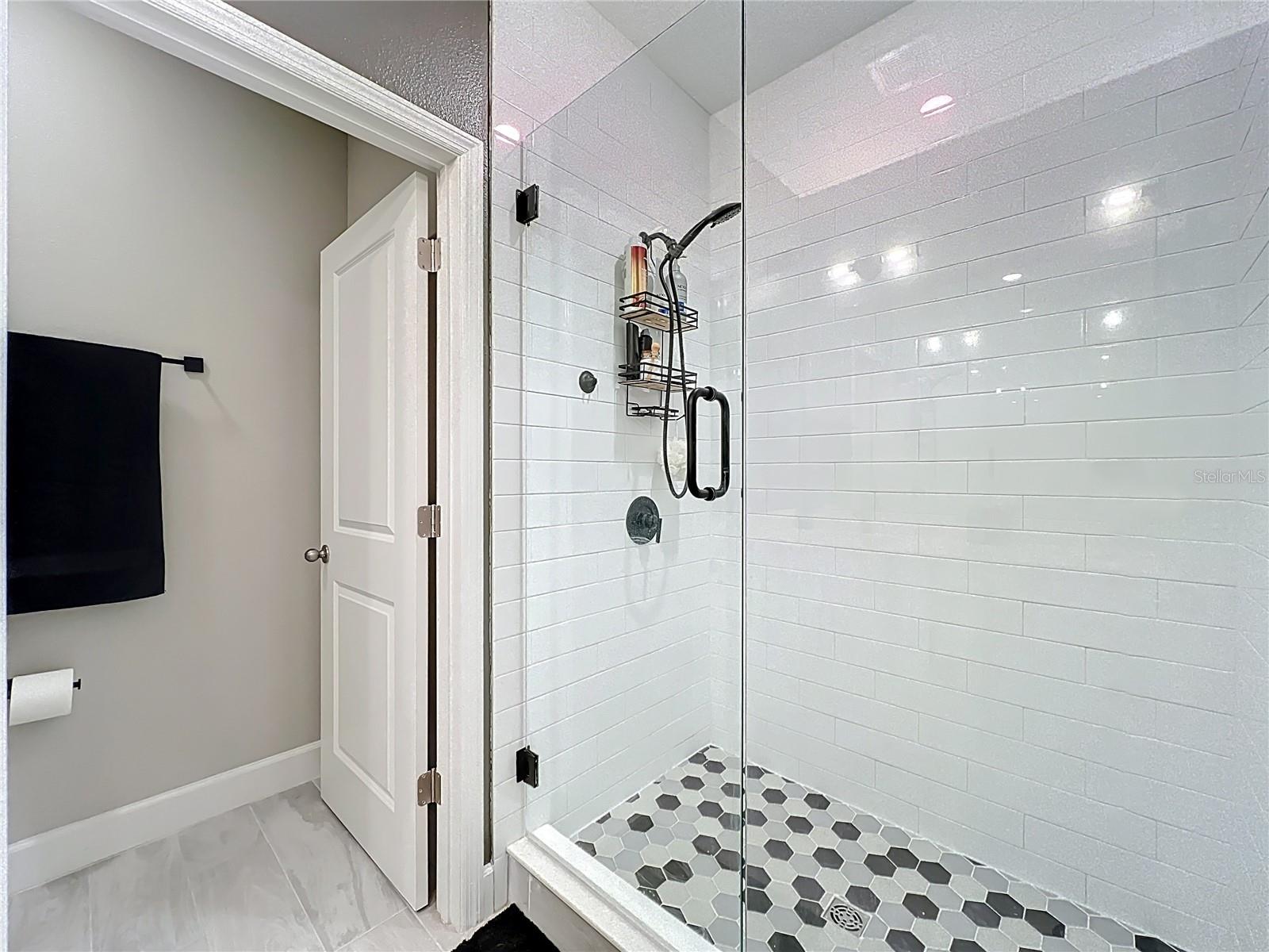 Image 25 of 30 For 1262 Spotted Sandpiper Loop