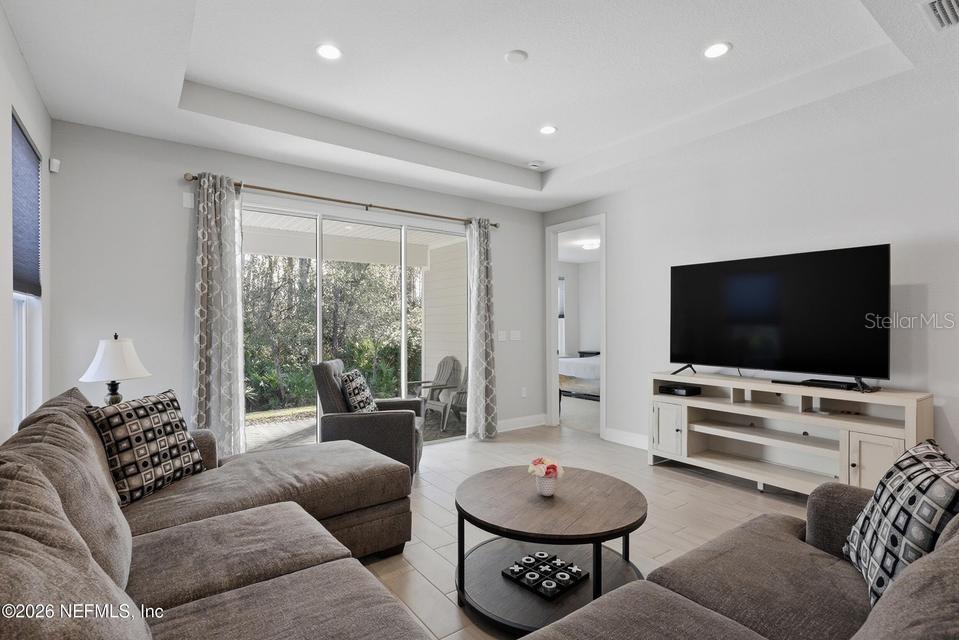 Image 19 of 58 For 10023 Filament Boulevard