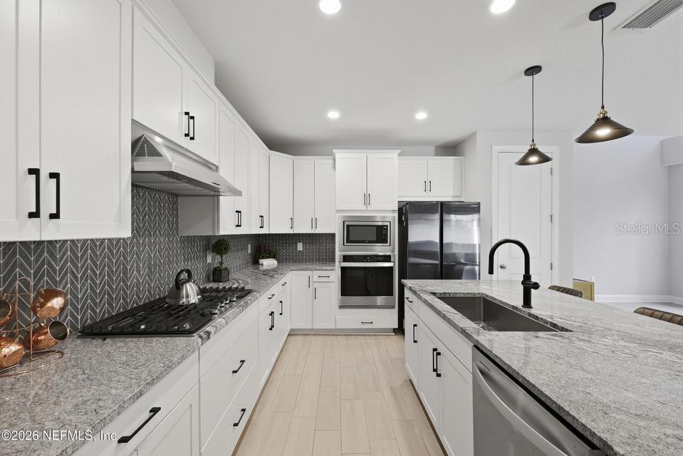 Image 8 of 58 For 10023 Filament Boulevard