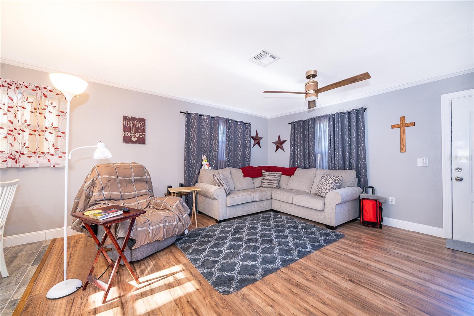 Image 11 of 27 For 38638 Marshall Street