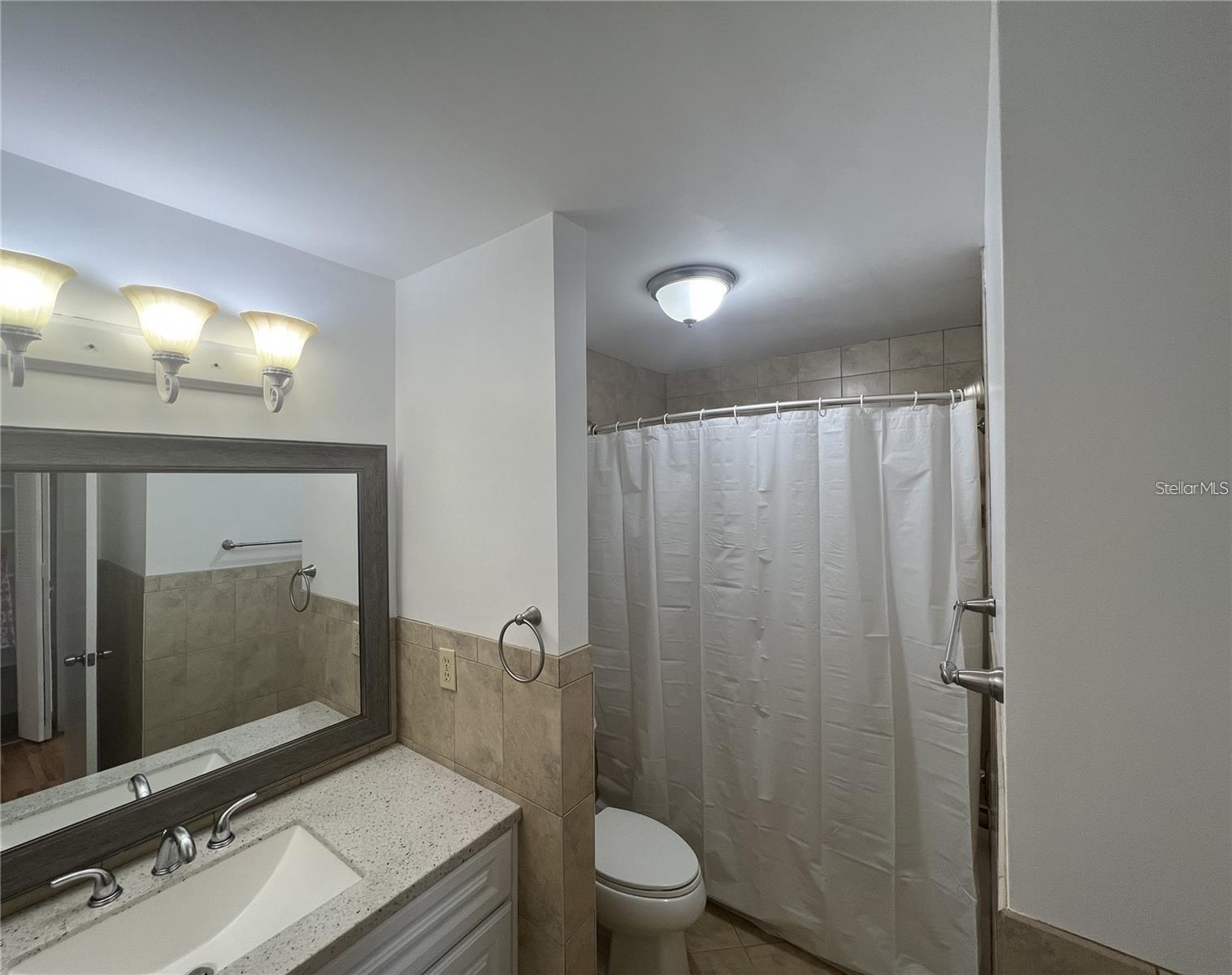 Image 11 of 14 For 524 Orange Drive 21