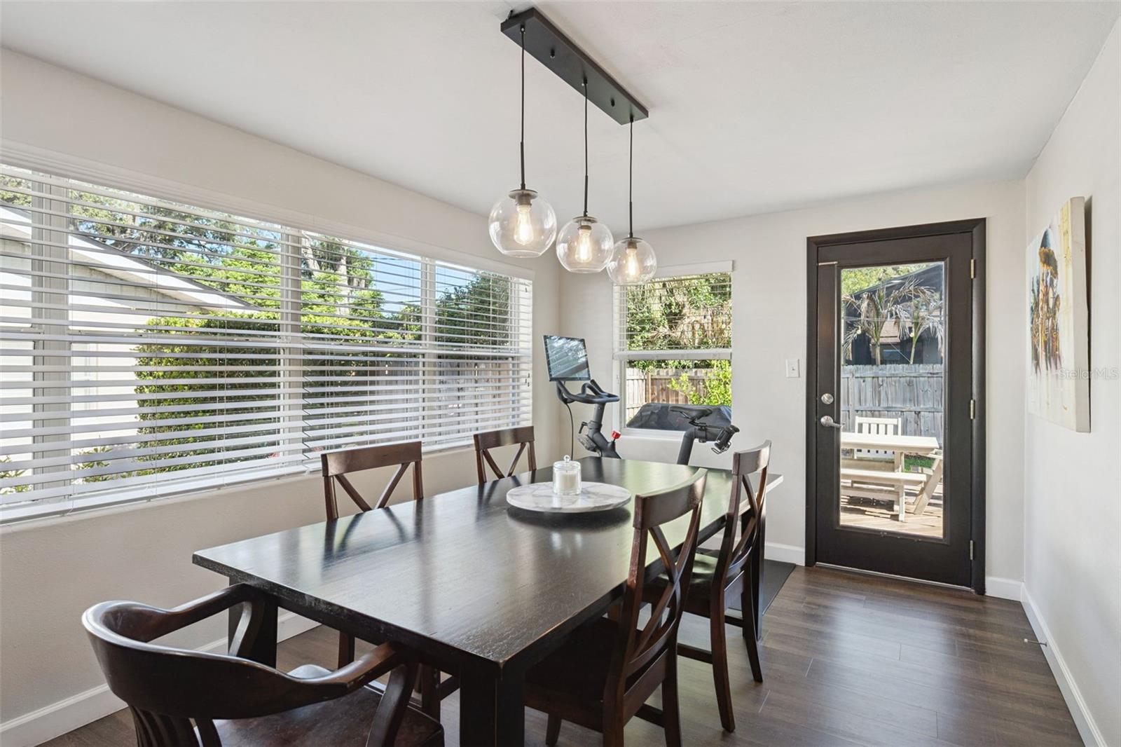 Image 3 of 35 For 1215 Ridgecrest Rd Road