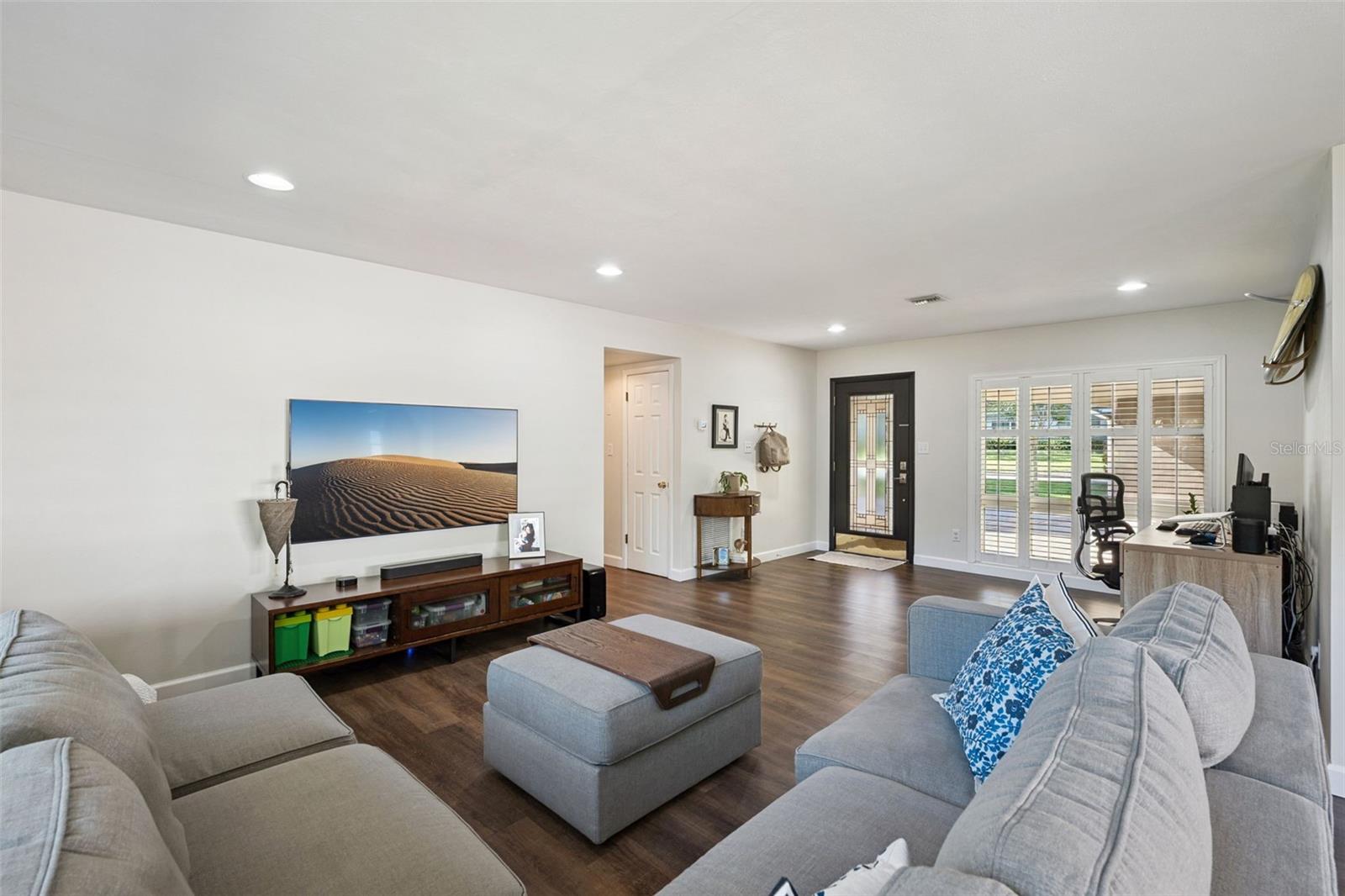 Image 9 of 35 For 1215 Ridgecrest Rd Road