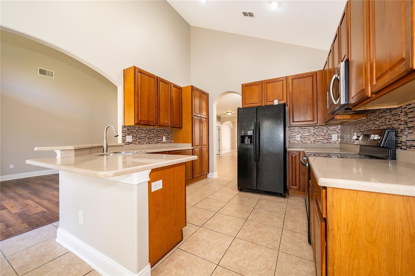 Image 19 of 40 For 6825 Dolce Street