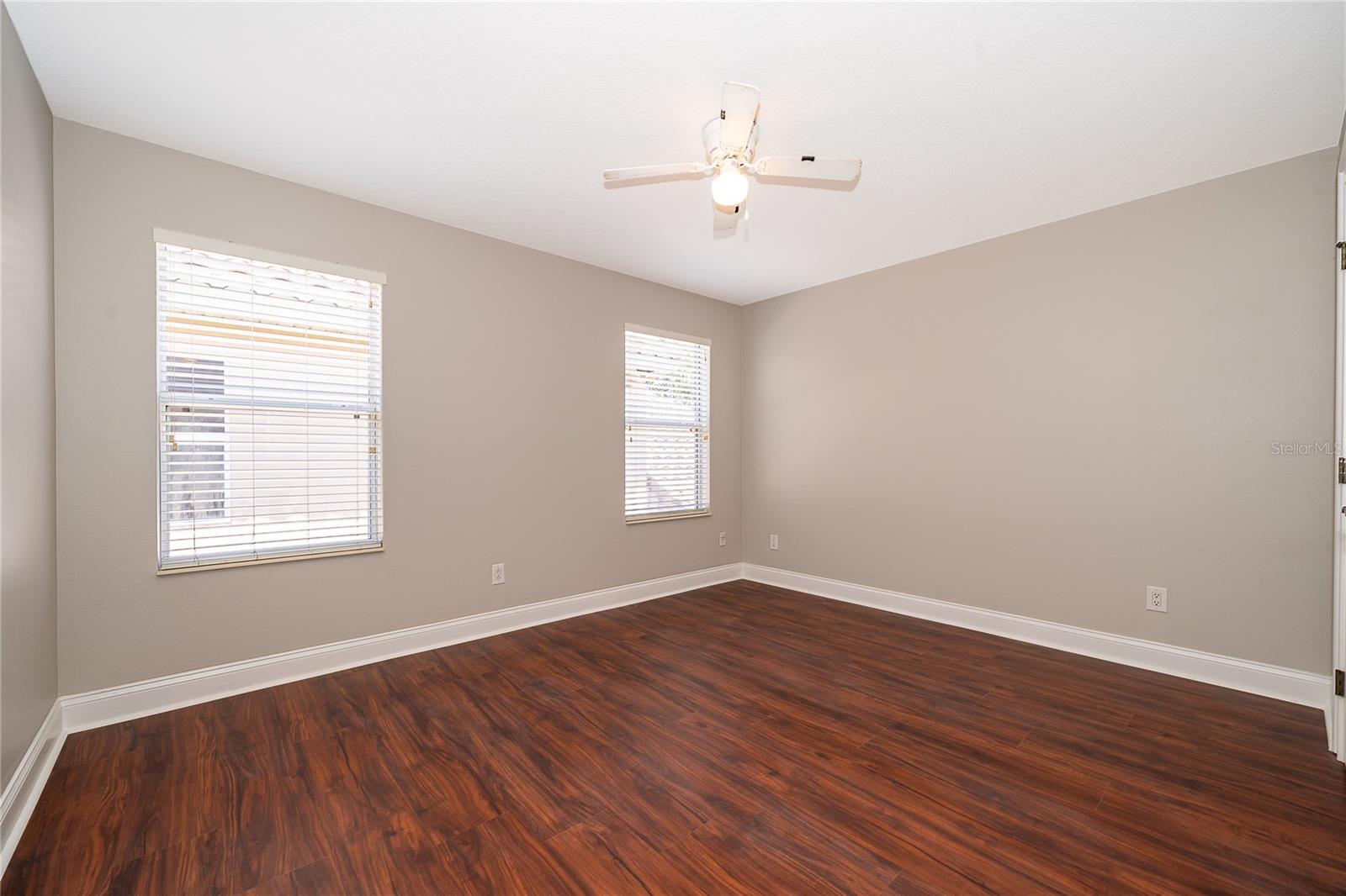 Image 34 of 40 For 6825 Dolce Street