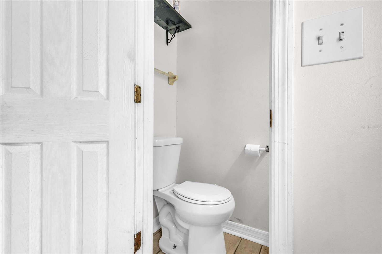 Image 12 of 32 For 477 Green Spring Circle