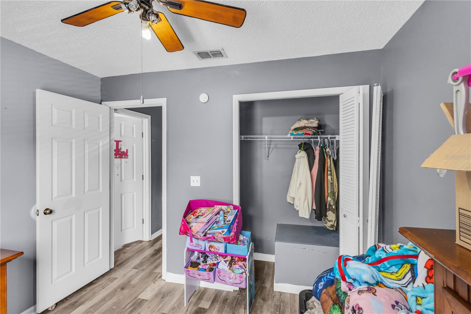 Image 23 of 32 For 477 Green Spring Circle