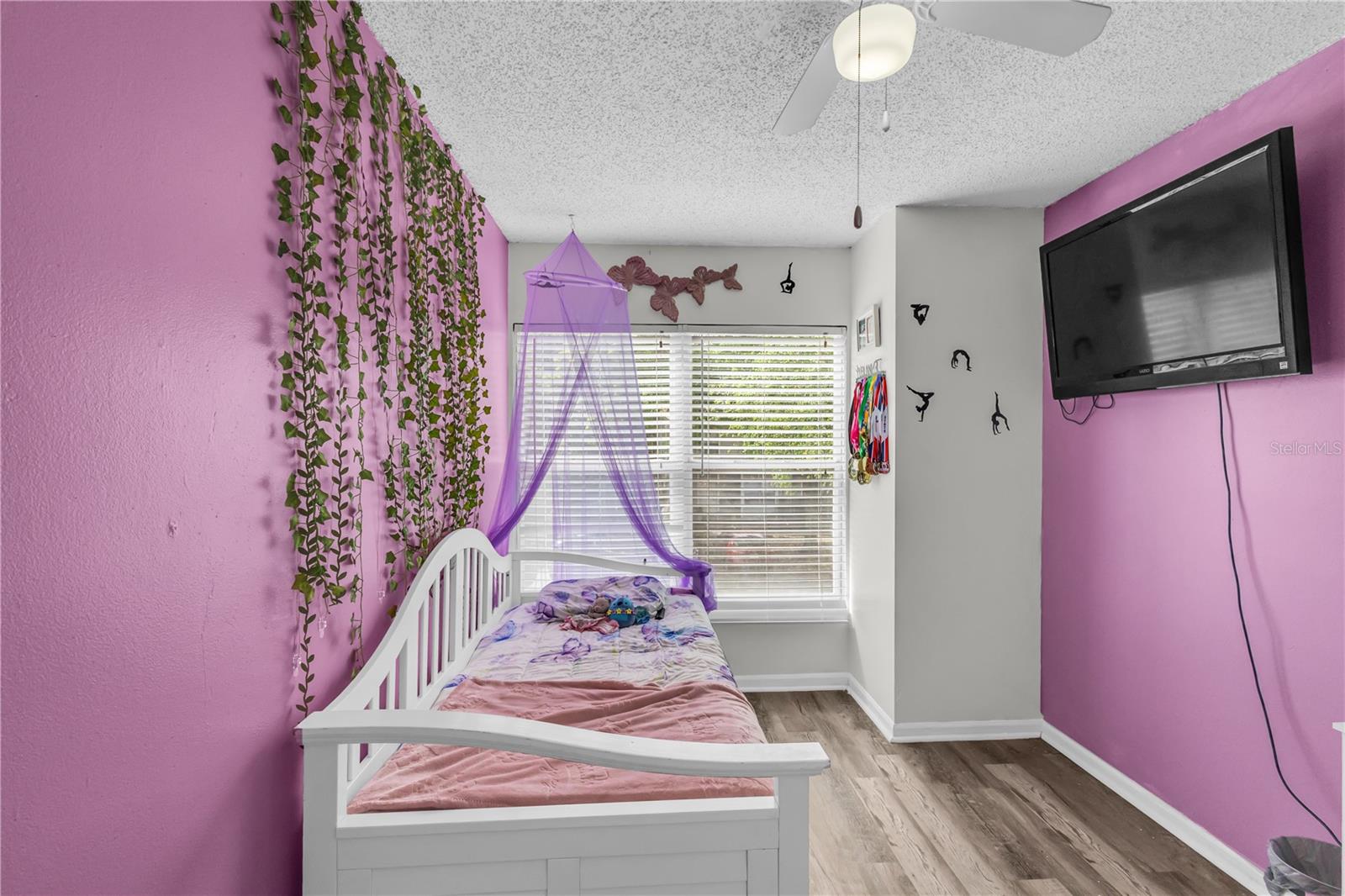 Image 25 of 32 For 477 Green Spring Circle