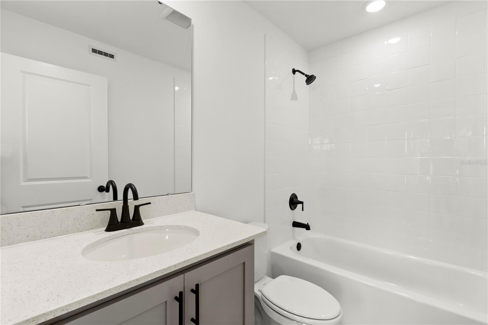 Image 26 of 39 For 15363 Hamlin Park Drive