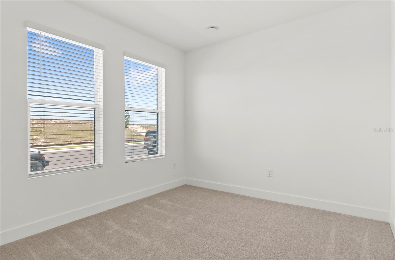 Image 3 of 39 For 15363 Hamlin Park Drive