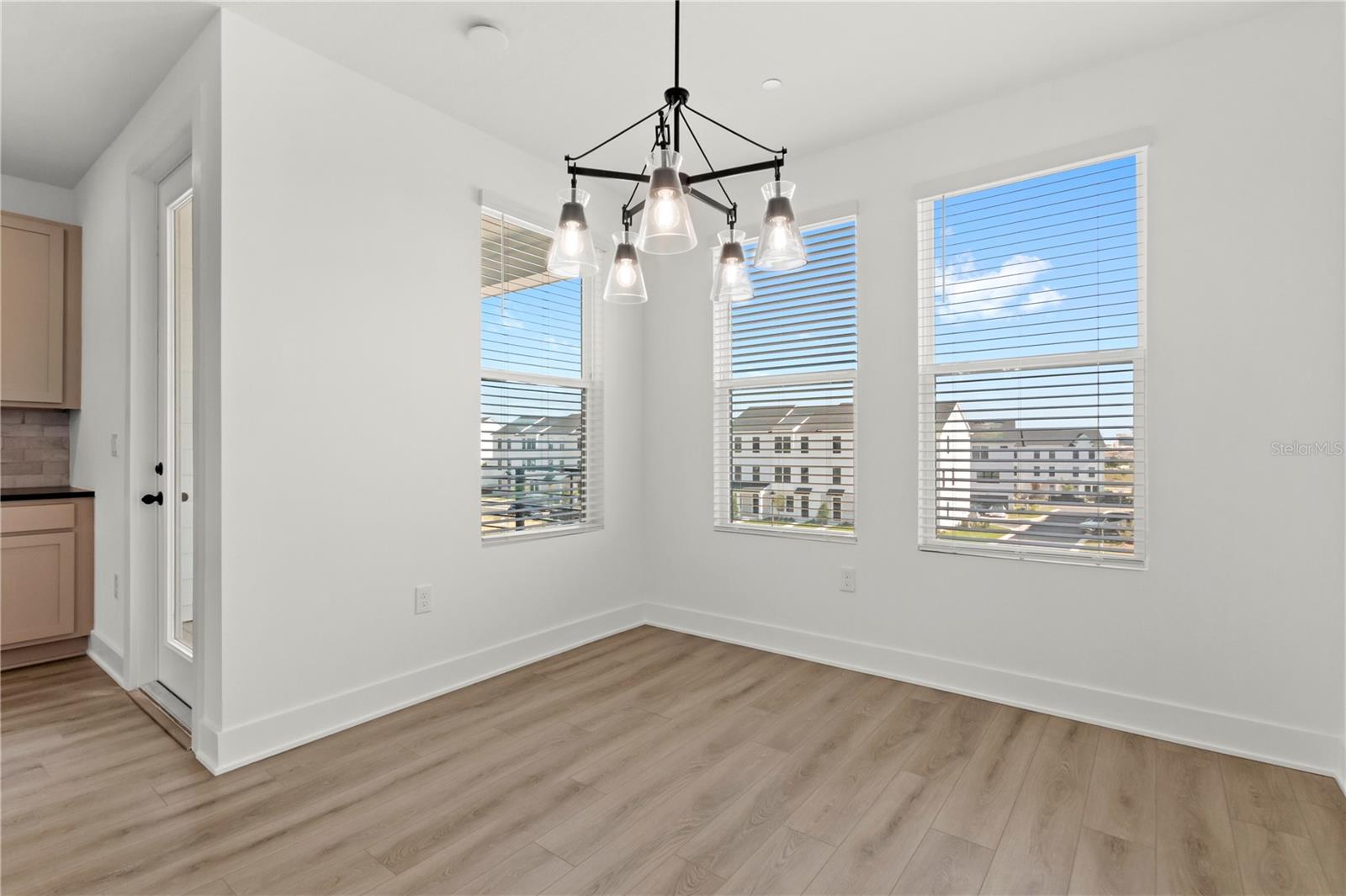Image 30 of 39 For 15363 Hamlin Park Drive
