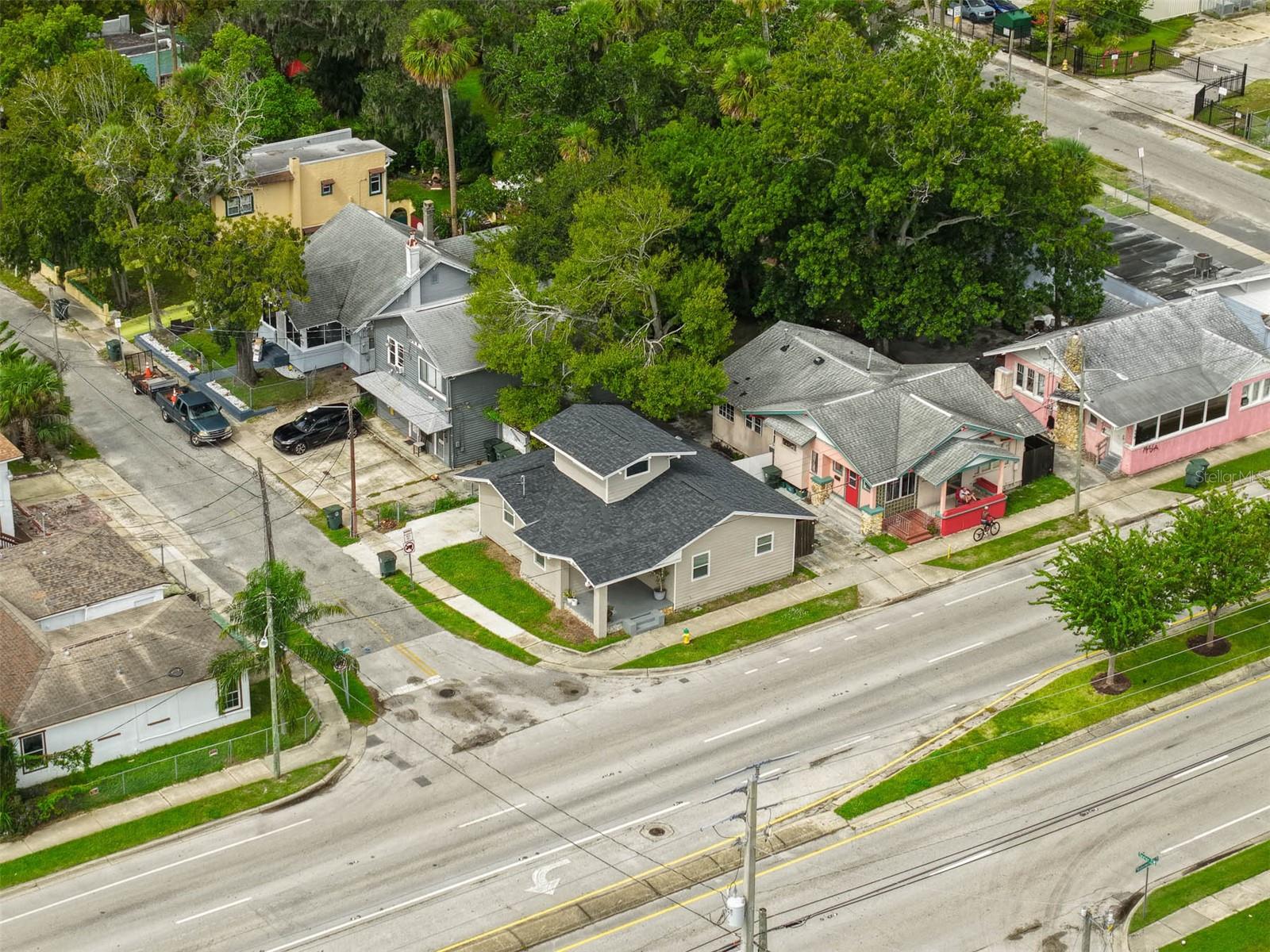 Image 22 of 41 For 550 Ridgewood Avenue