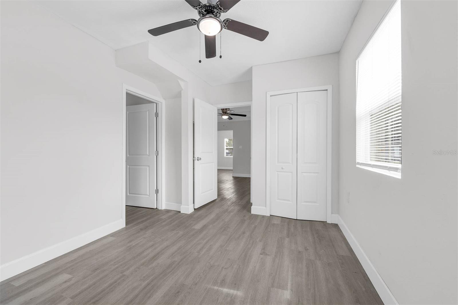 Image 31 of 41 For 550 Ridgewood Avenue