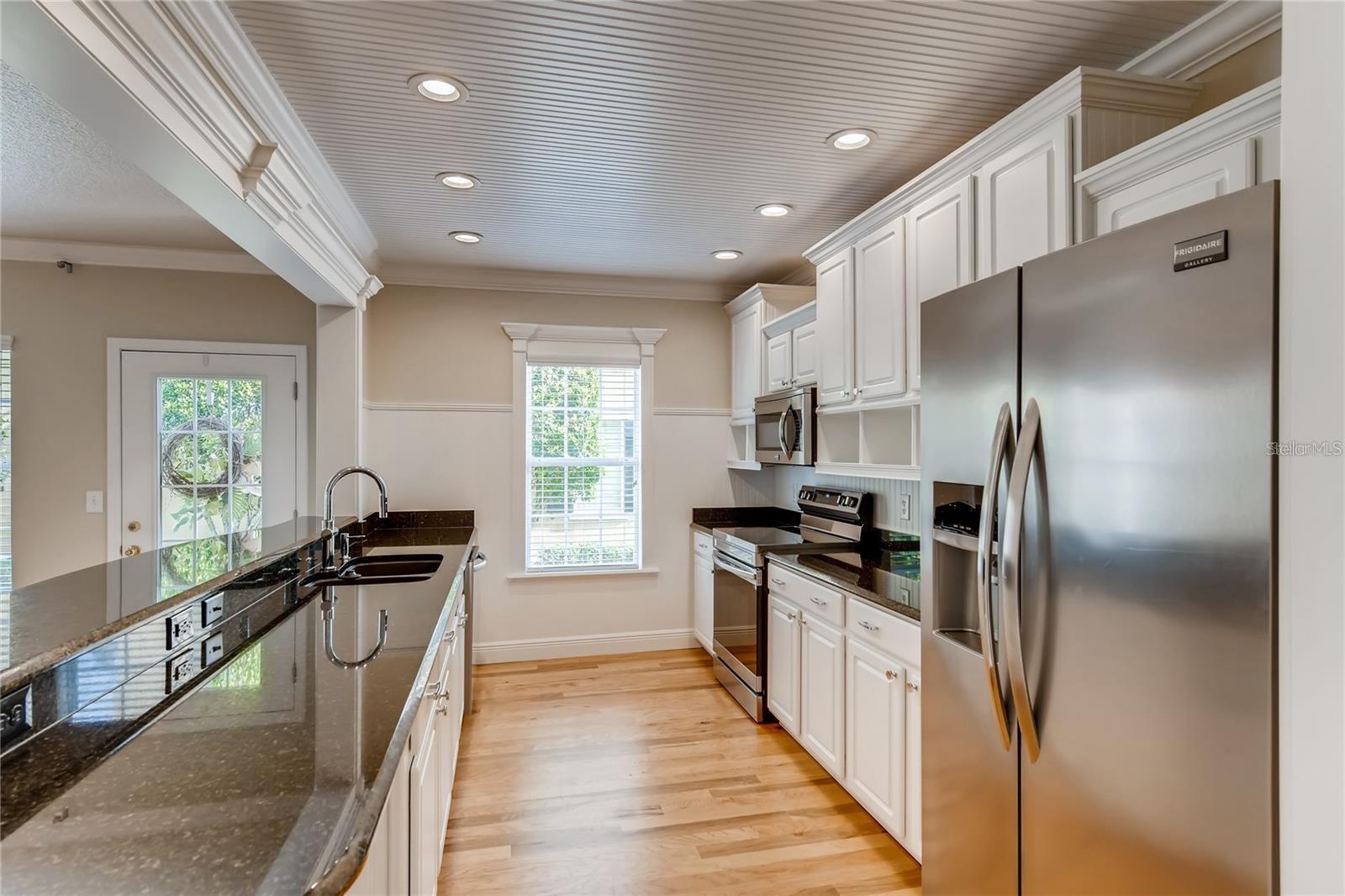 Image 6 of 19 For 730 Oak Shadows Road