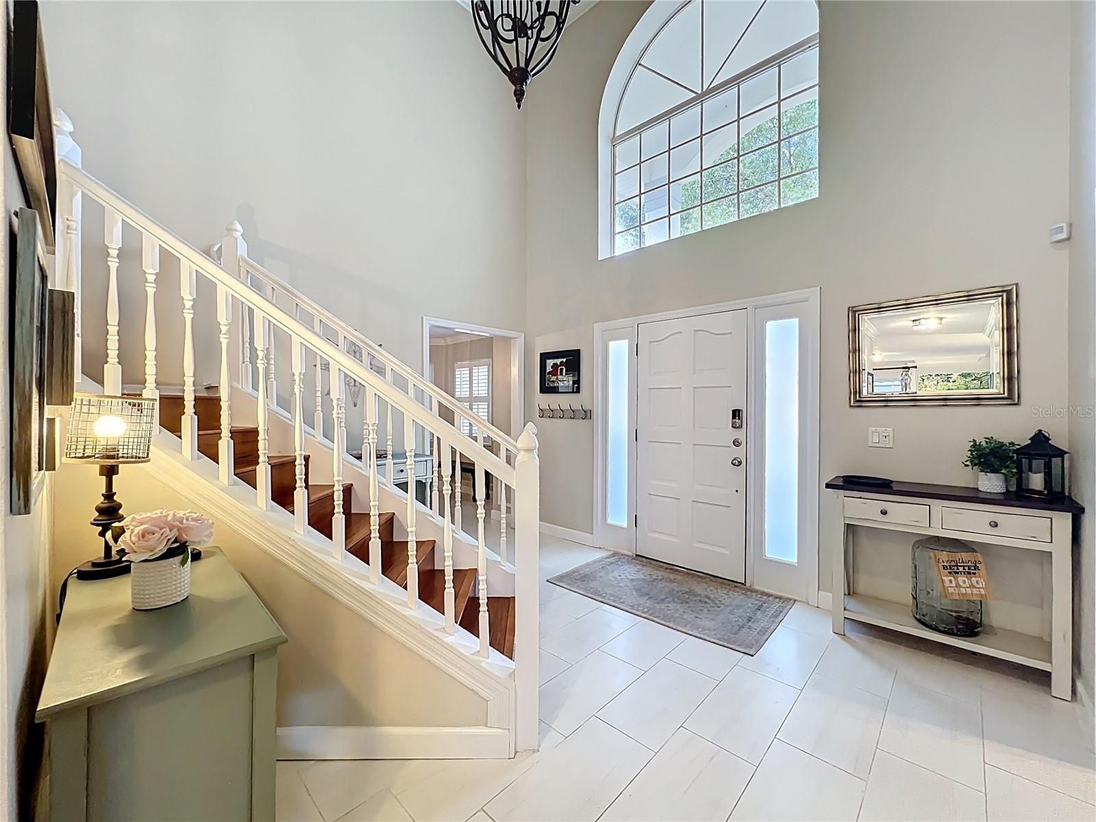 Image 13 of 100 For 839 Deerwood Avenue