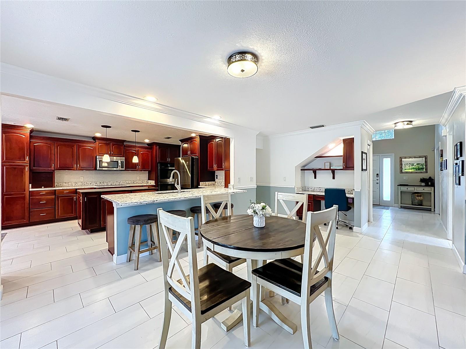 Image 36 of 100 For 839 Deerwood Avenue