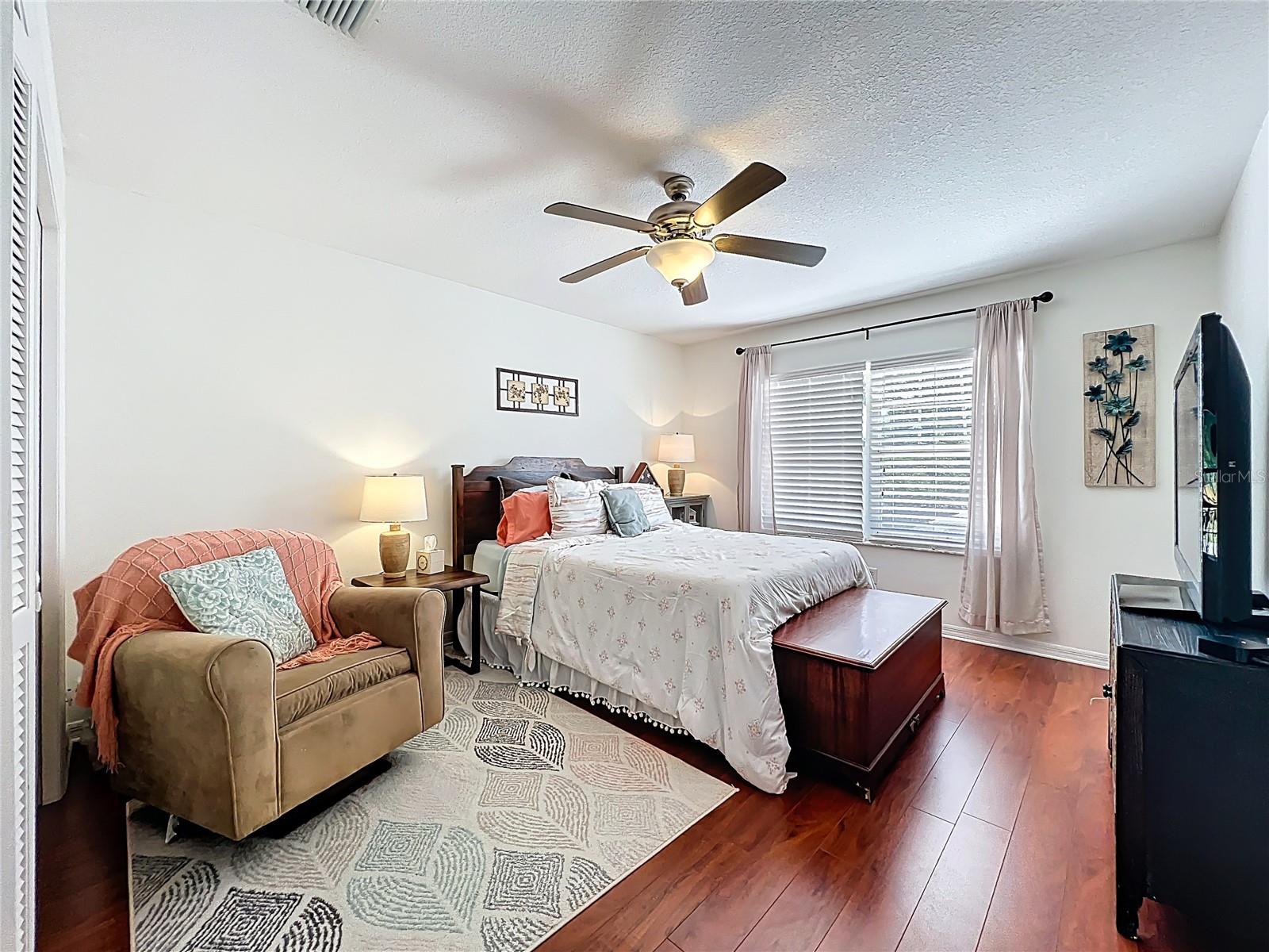 Image 60 of 100 For 839 Deerwood Avenue