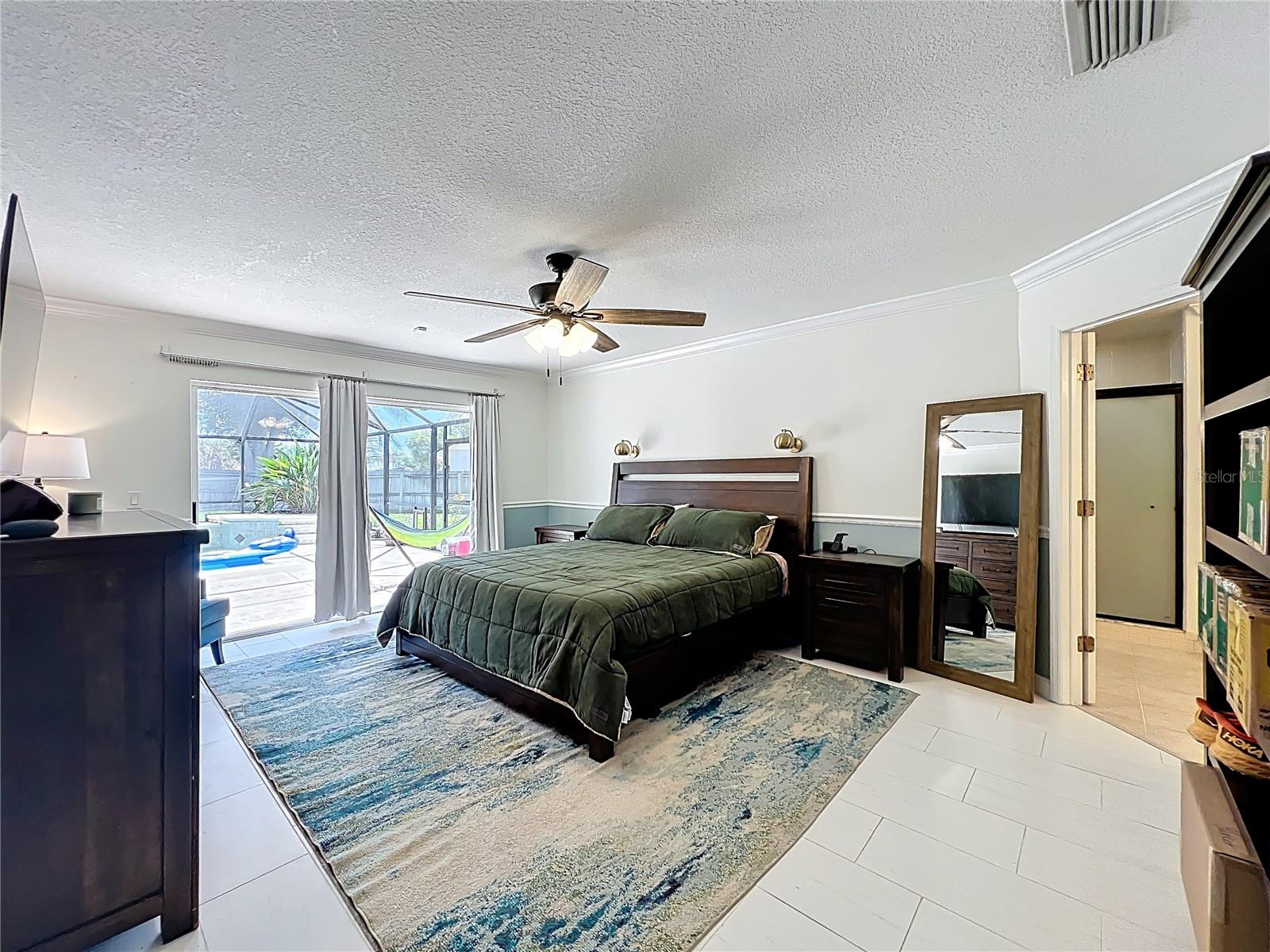 Image 66 of 100 For 839 Deerwood Avenue