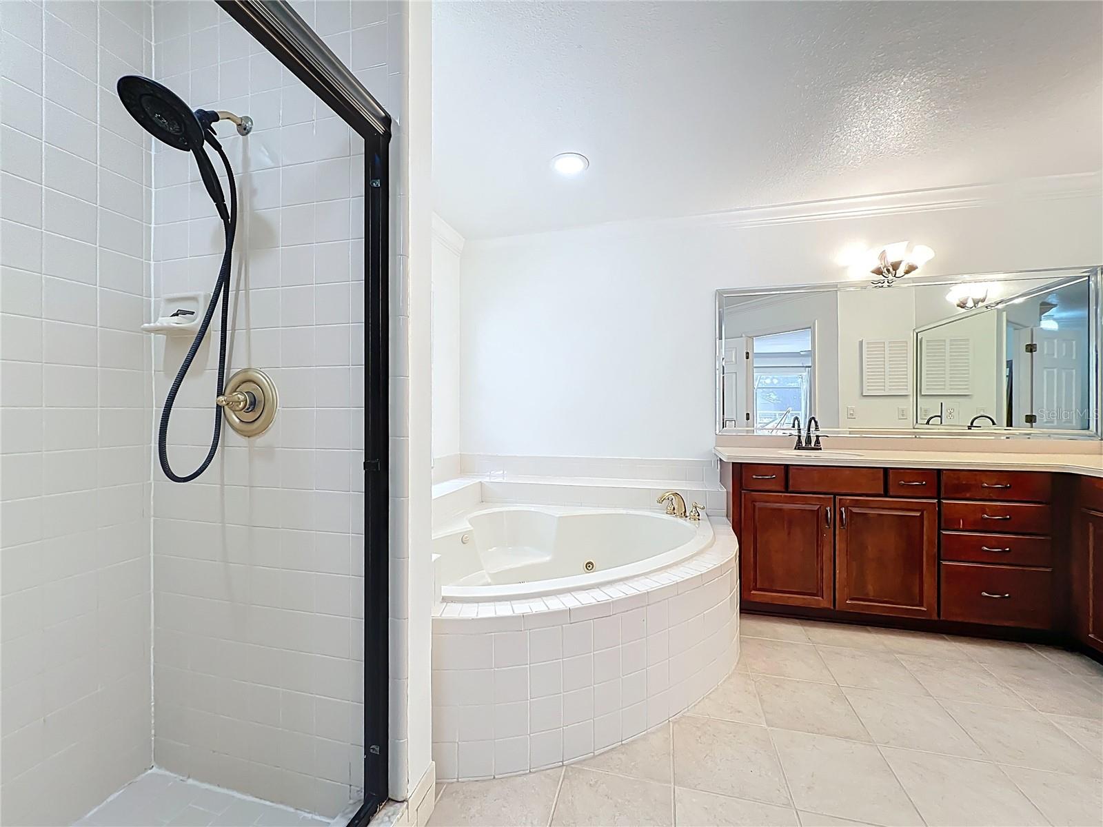 Image 73 of 100 For 839 Deerwood Avenue