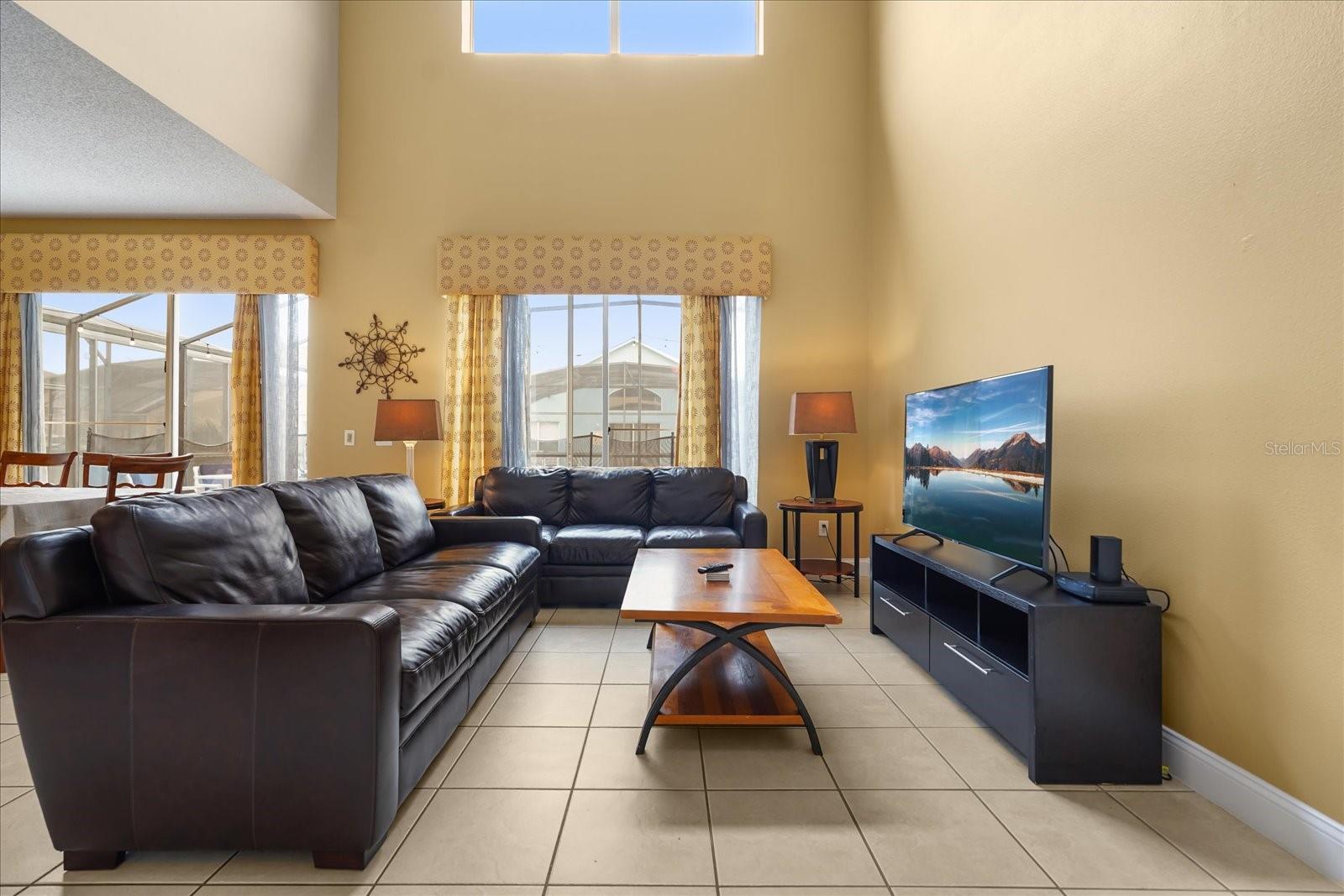 Image 20 of 67 For 164 Castaway Beach Way