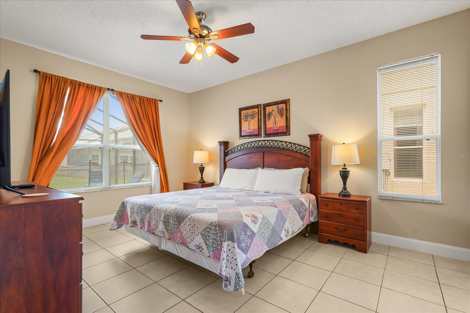 Image 22 of 67 For 164 Castaway Beach Way