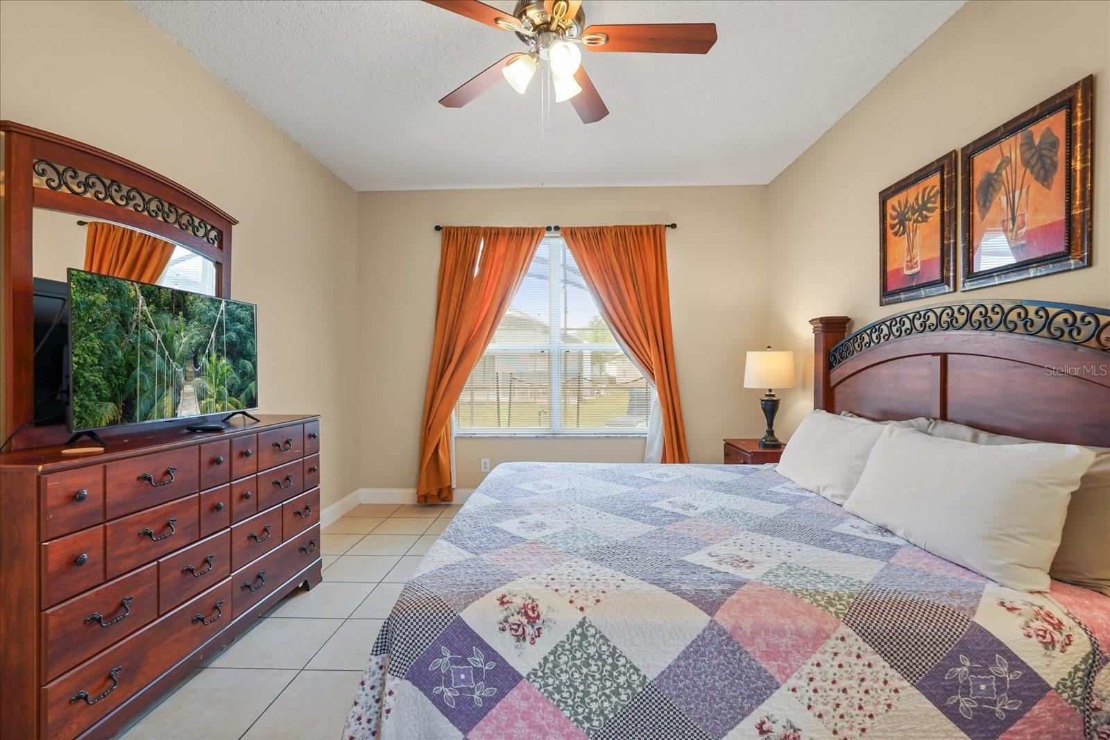 Image 25 of 67 For 164 Castaway Beach Way