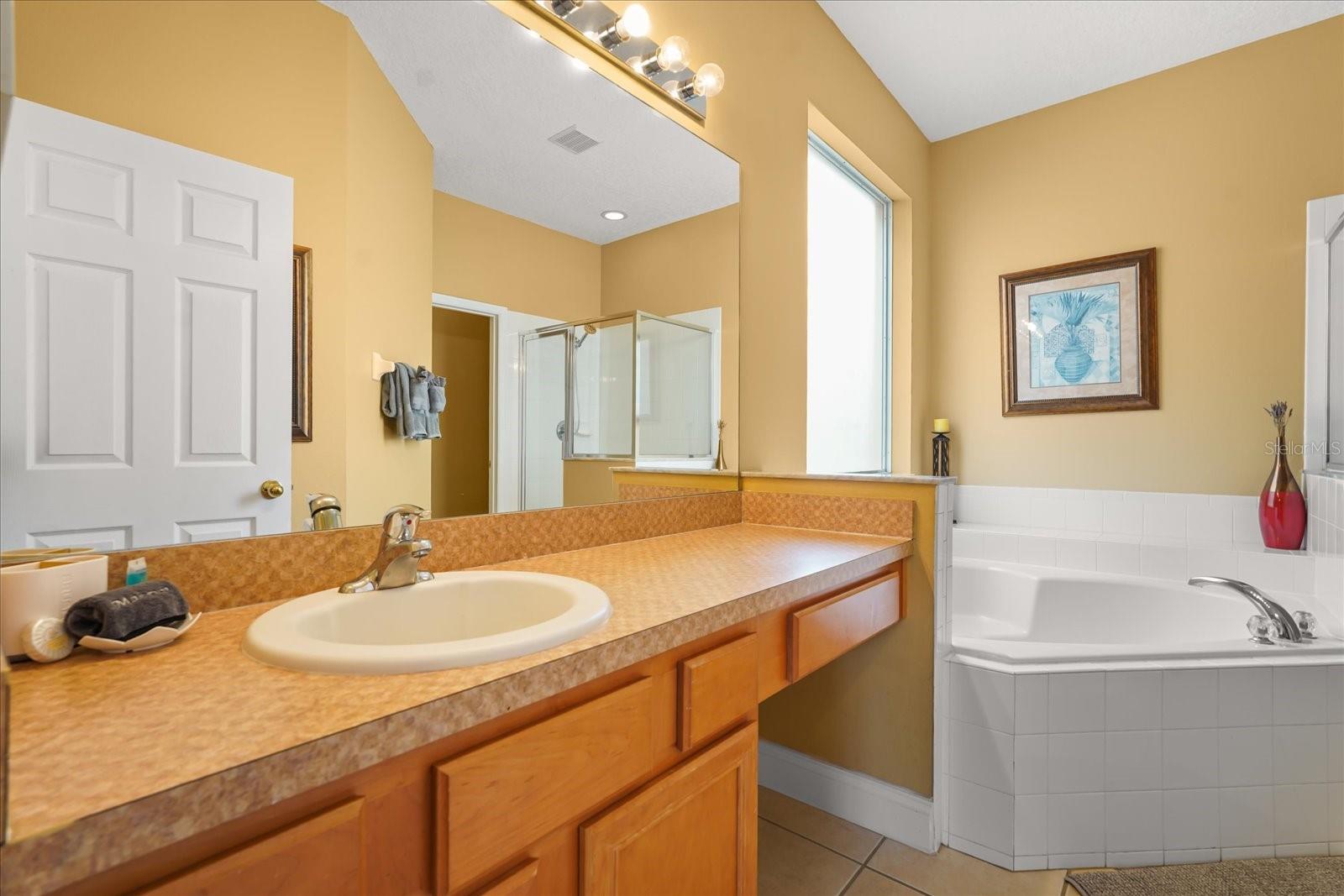 Image 27 of 67 For 164 Castaway Beach Way