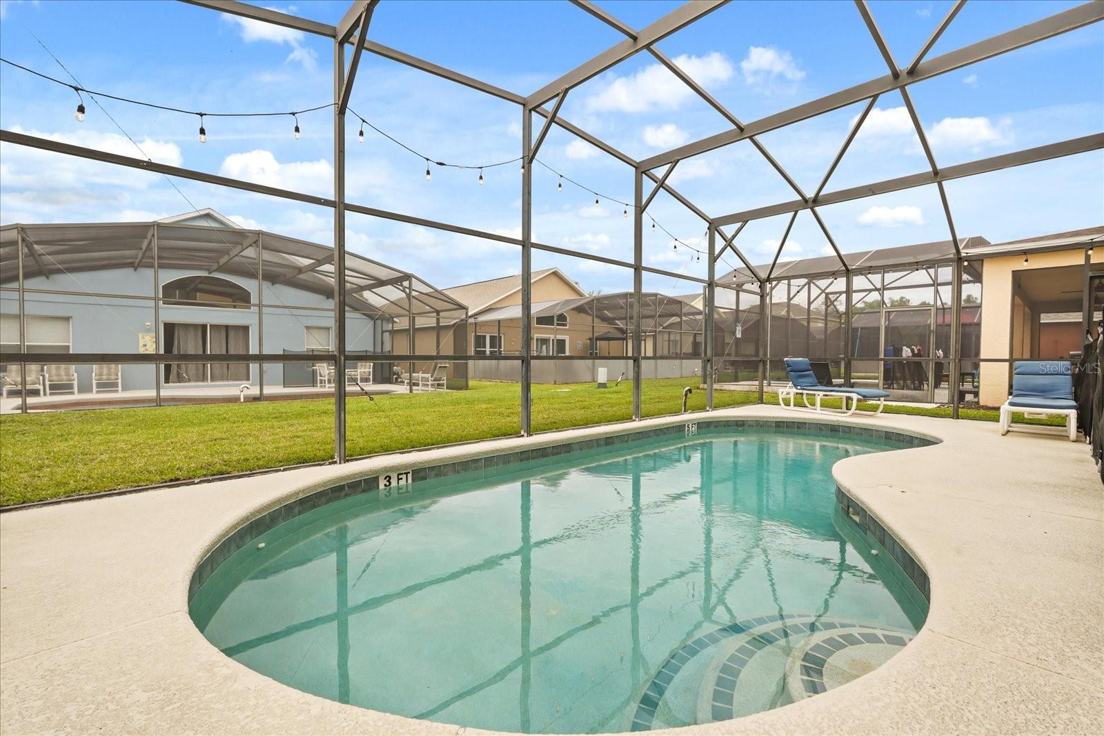 Image 29 of 67 For 164 Castaway Beach Way