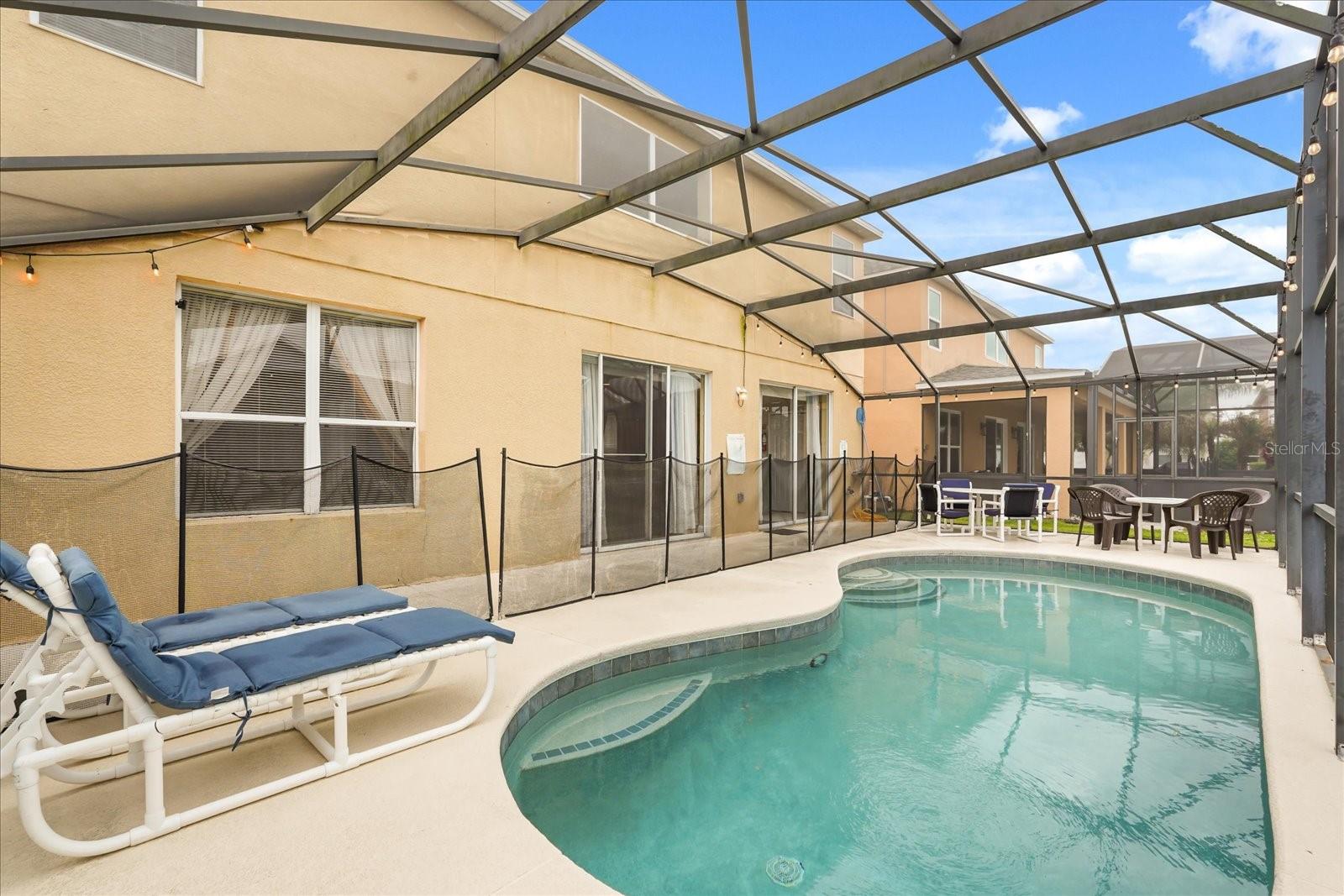 Image 30 of 67 For 164 Castaway Beach Way