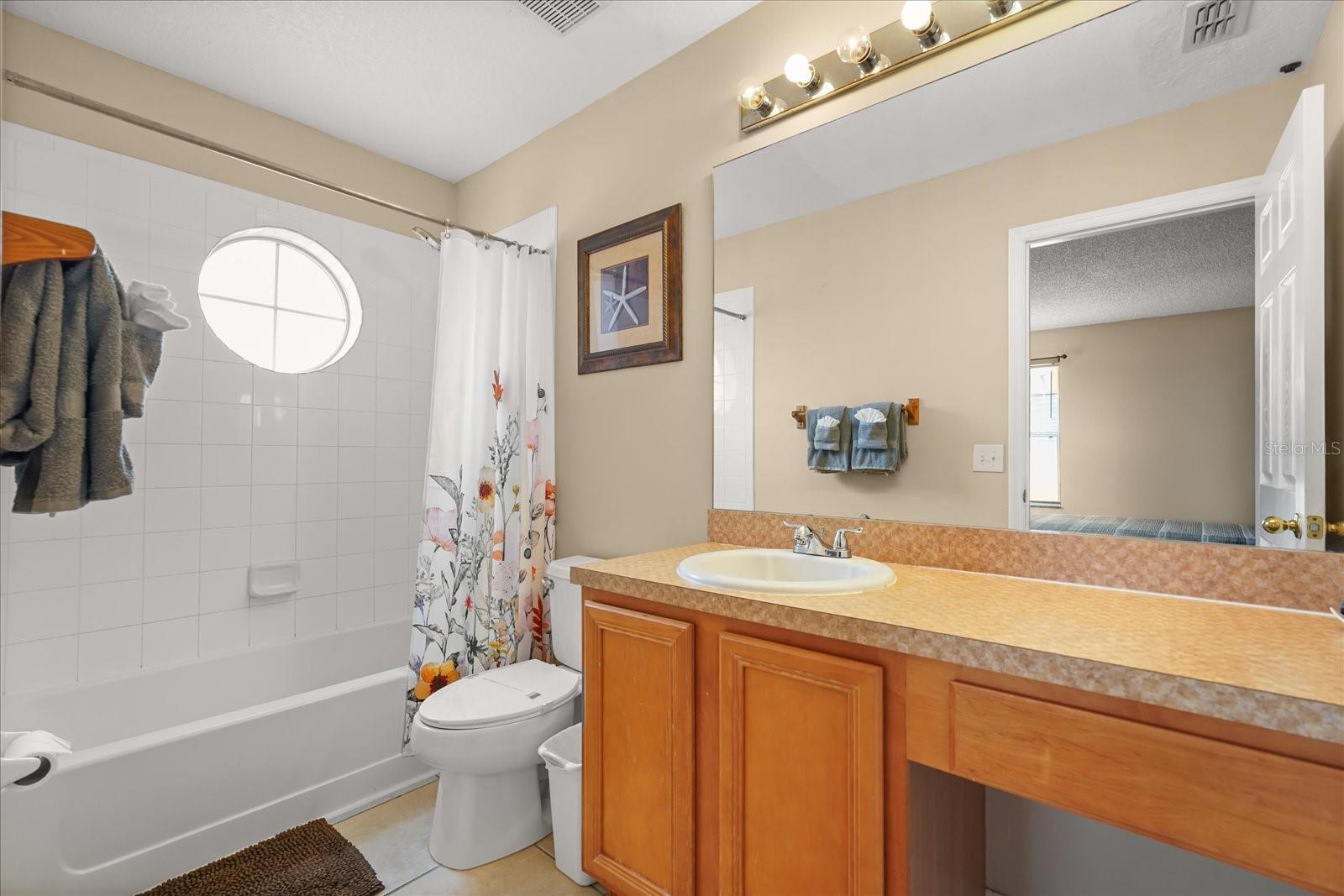 Image 37 of 67 For 164 Castaway Beach Way