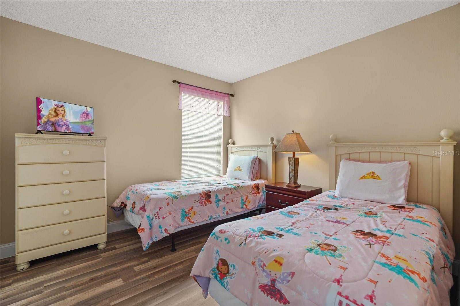 Image 38 of 67 For 164 Castaway Beach Way