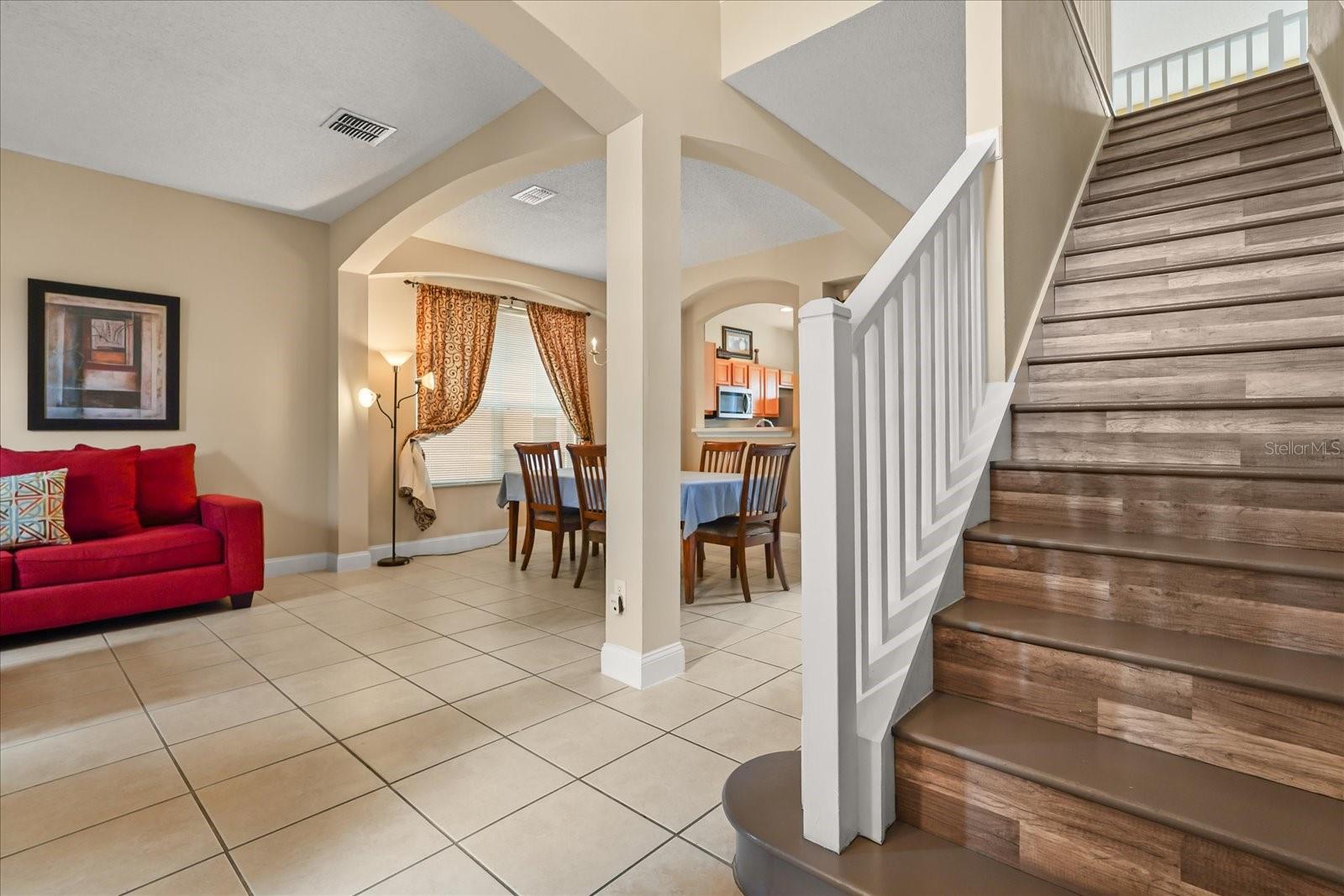 Image 9 of 67 For 164 Castaway Beach Way