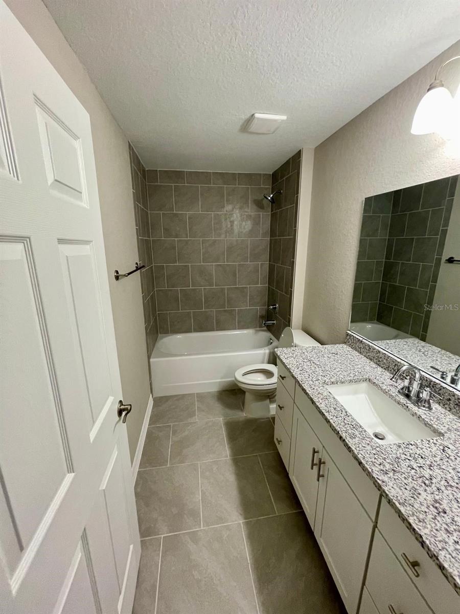 Image 15 of 41 For 19231 97th Street