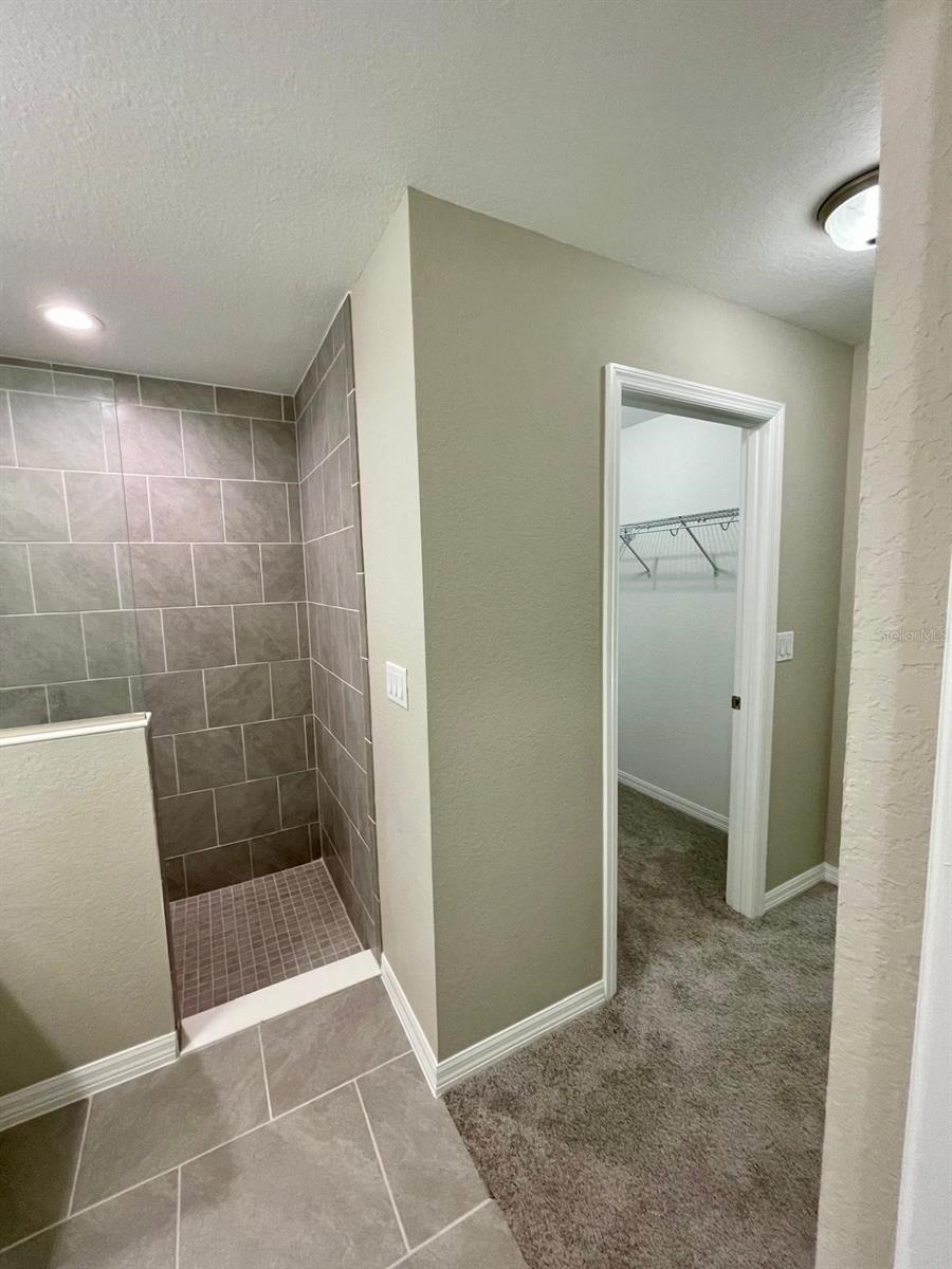 Image 18 of 41 For 19231 97th Street