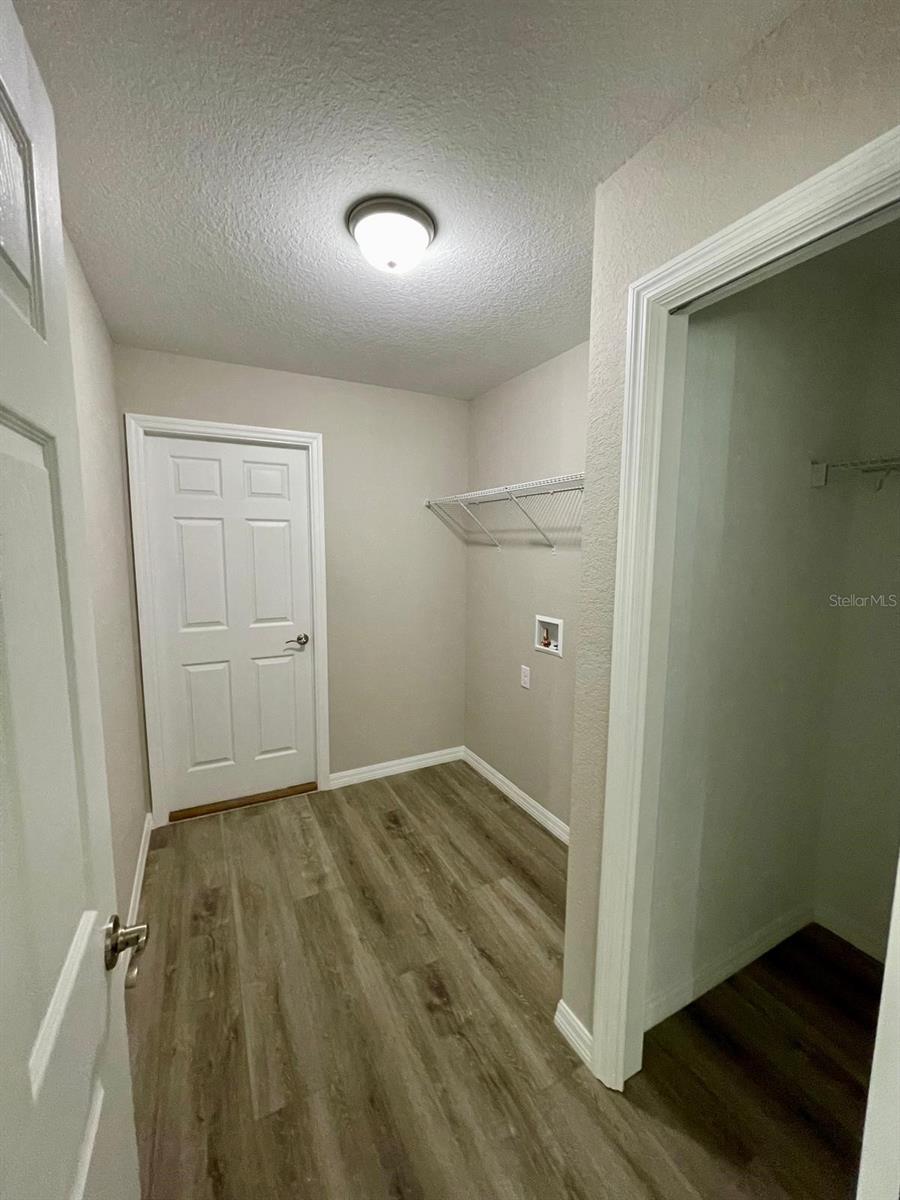 Image 25 of 41 For 19231 97th Street