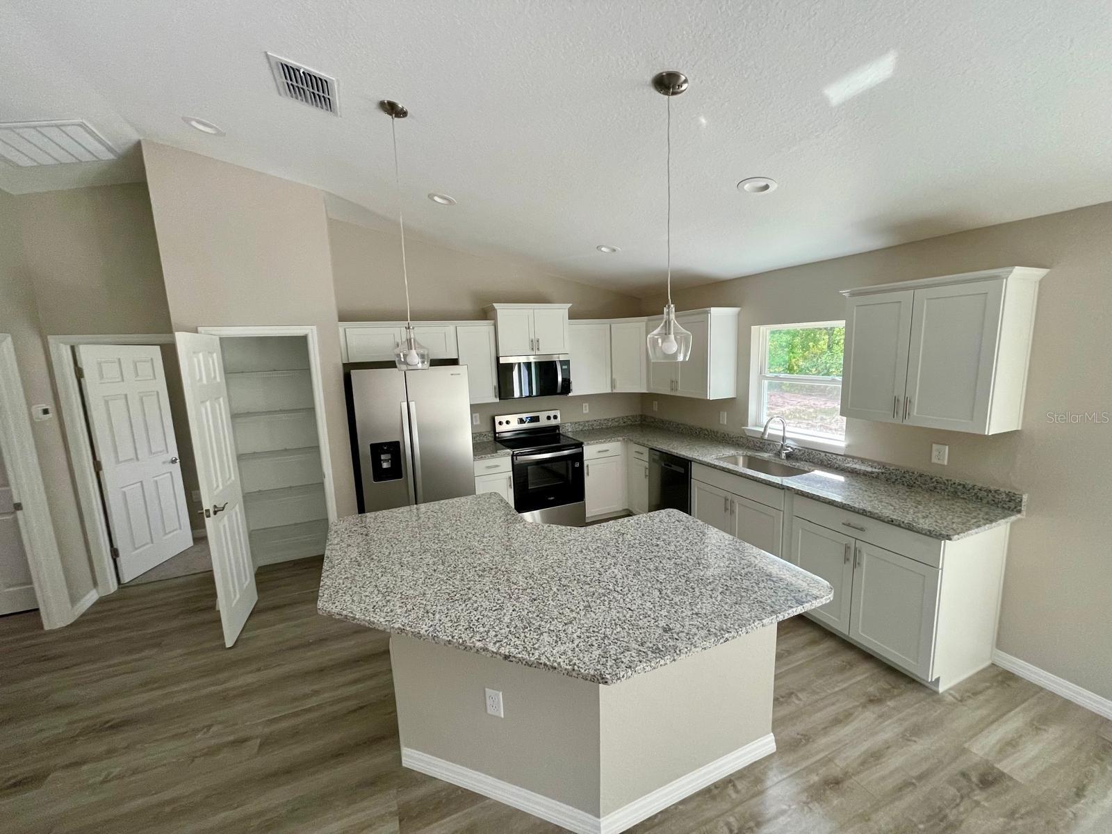 Image 3 of 41 For 19231 97th Street