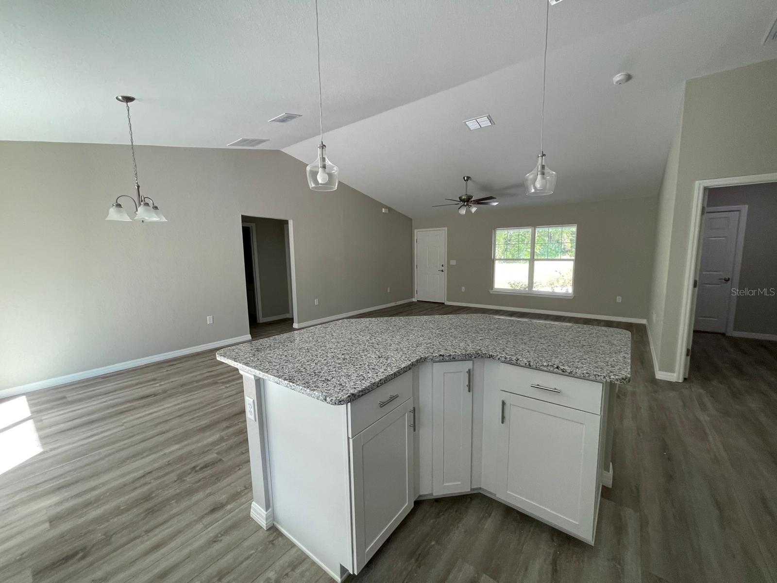 Image 4 of 41 For 19231 97th Street