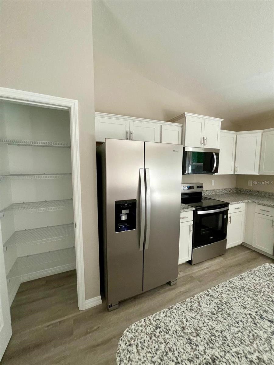 Image 8 of 41 For 19231 97th Street