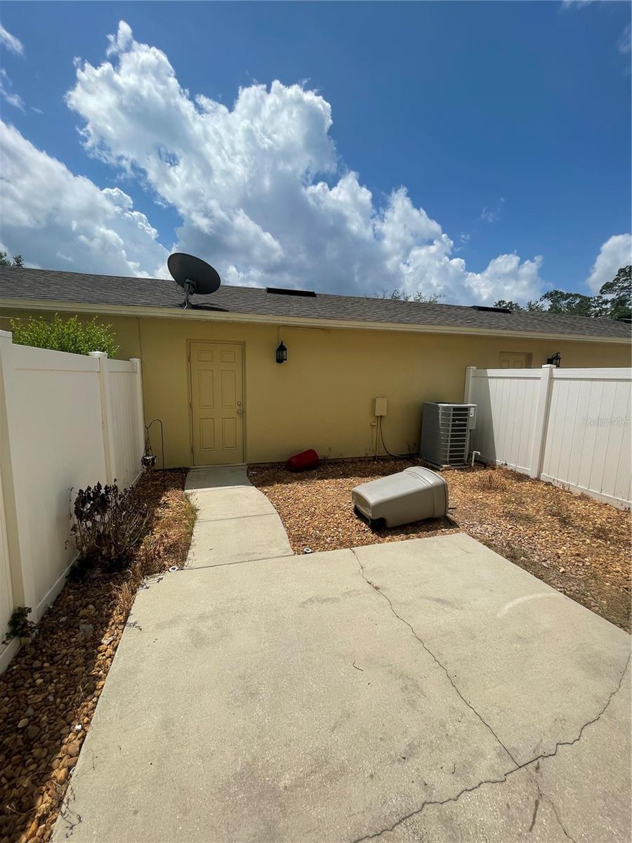 Image 13 of 15 For 8658 Brookvale Drive