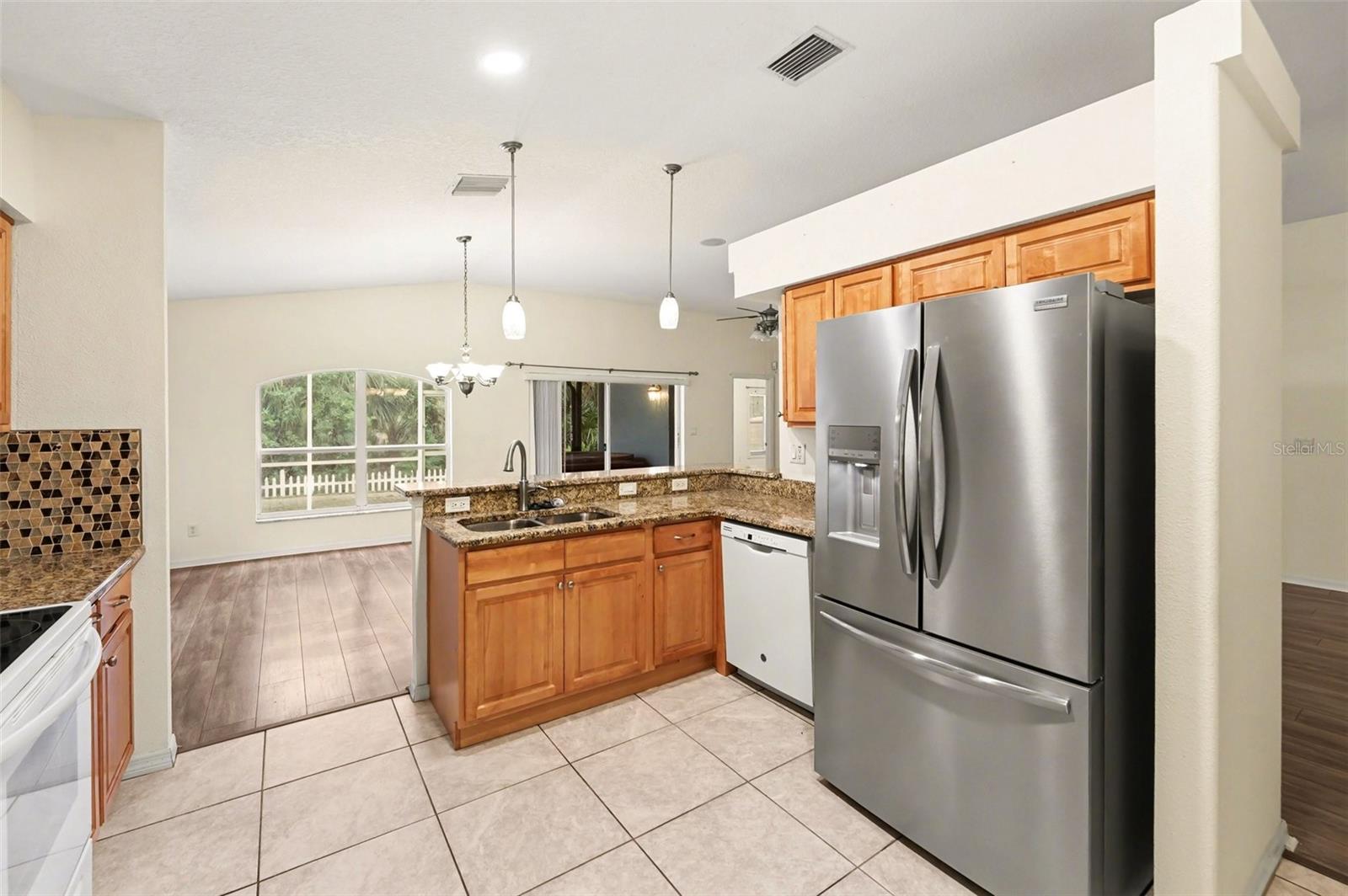 Image 11 of 28 For 447 Dixie Highway